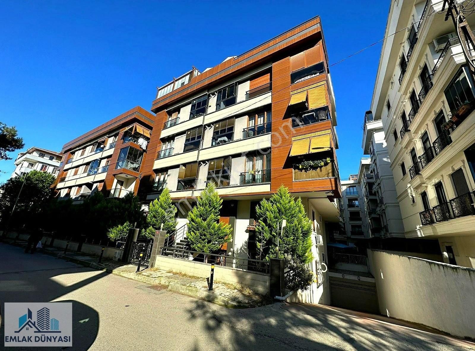 Maltepe İdealtepe Satılık Daire EMLAK_DÜNYASIN_DAN İDEALTEPE IŞIKLARDA GENİŞ M2 FERAH LÜX 4+2