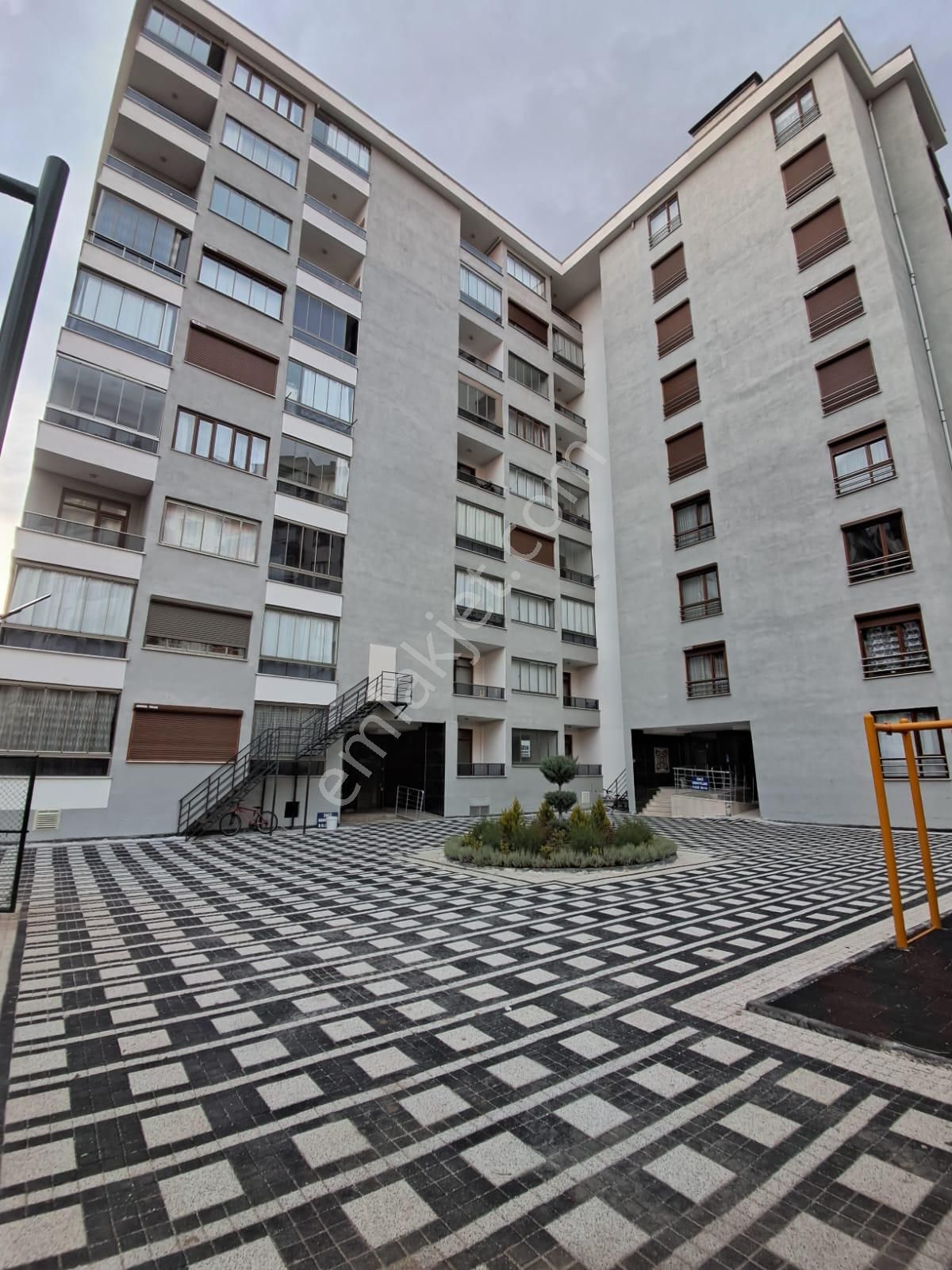 Selçuklu Yazır Satılık Daire  YAZIR MH REAL AVM ARKASI KAPALI OTOPARKLI 4+1 SIFIR SATILIK DAİRE