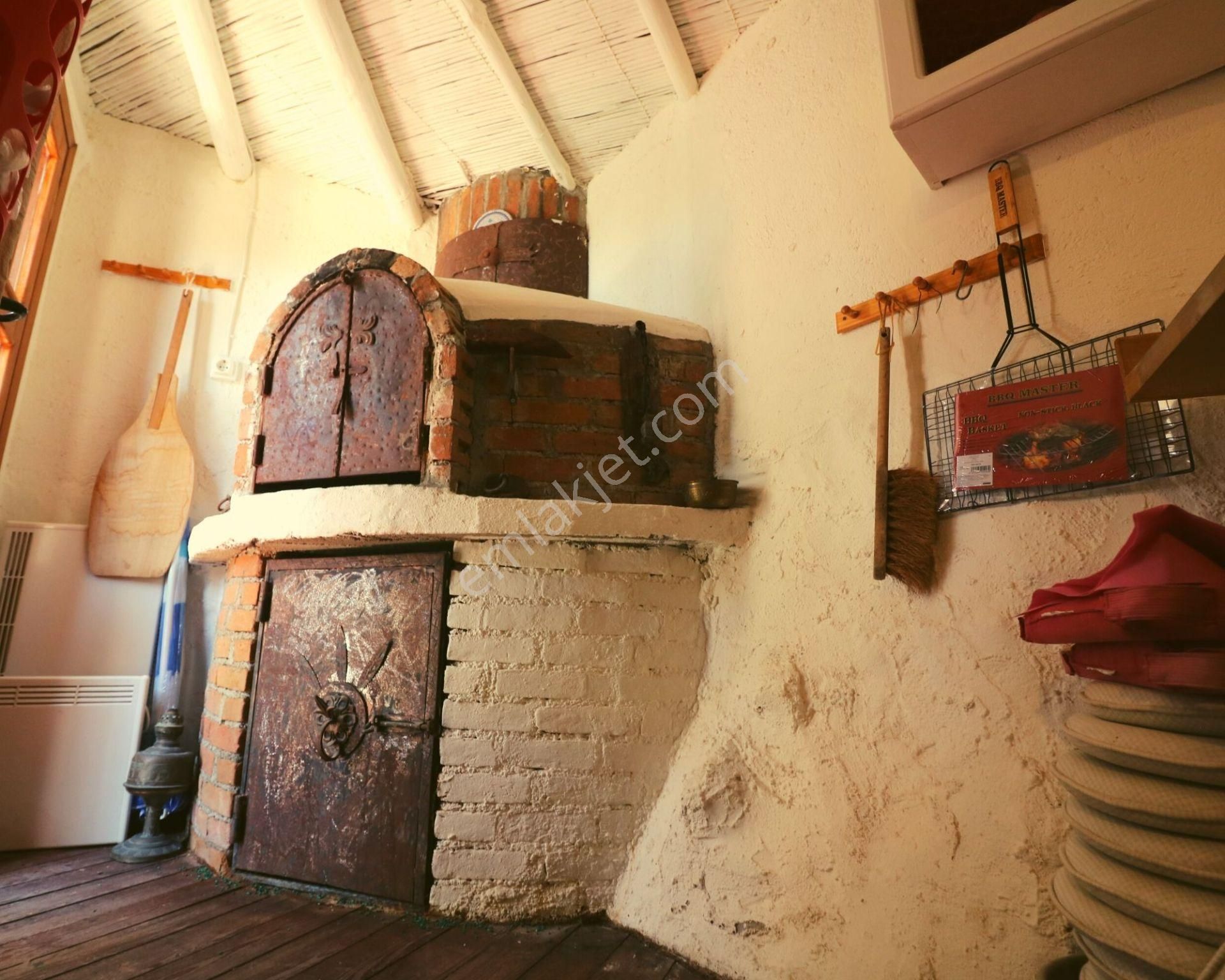 Gümüşlük, Eski Karakaya Köyü'nde, Deniz Manzaralı Satılık Taş Ev - Görsel 9