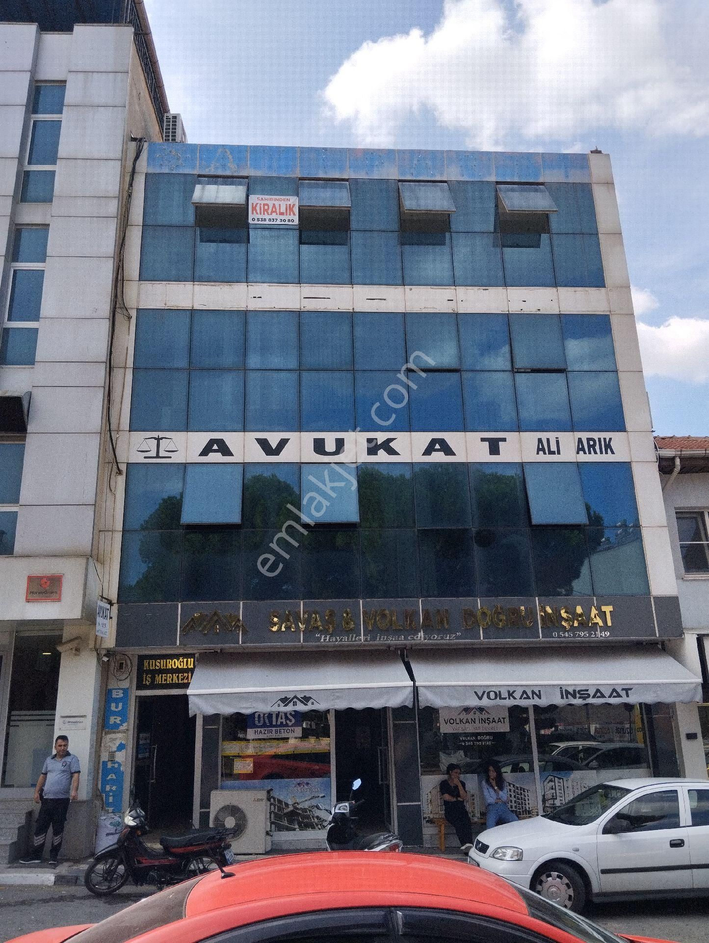 Eşme Şehitalibey Kiralık Dükkan & Mağaza Eşme Meydan Fırsat Ofis&Büro