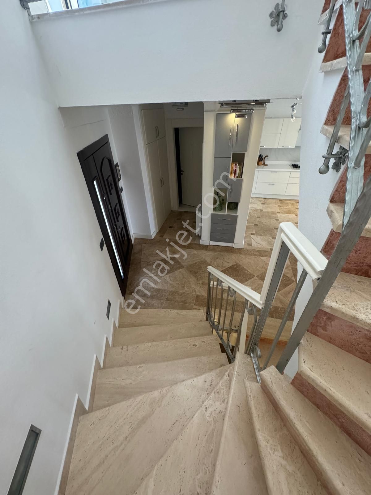 Türkbükü'nde Site İçerisinde Full Deniz Manzaralı Satılık Villa - Görsel 26