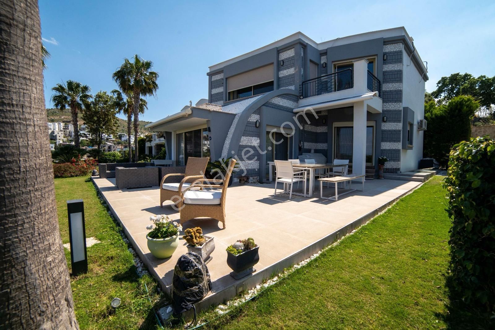 Türkbükü'nde Site İçerisinde Full Deniz Manzaralı Satılık Villa - Görsel 2