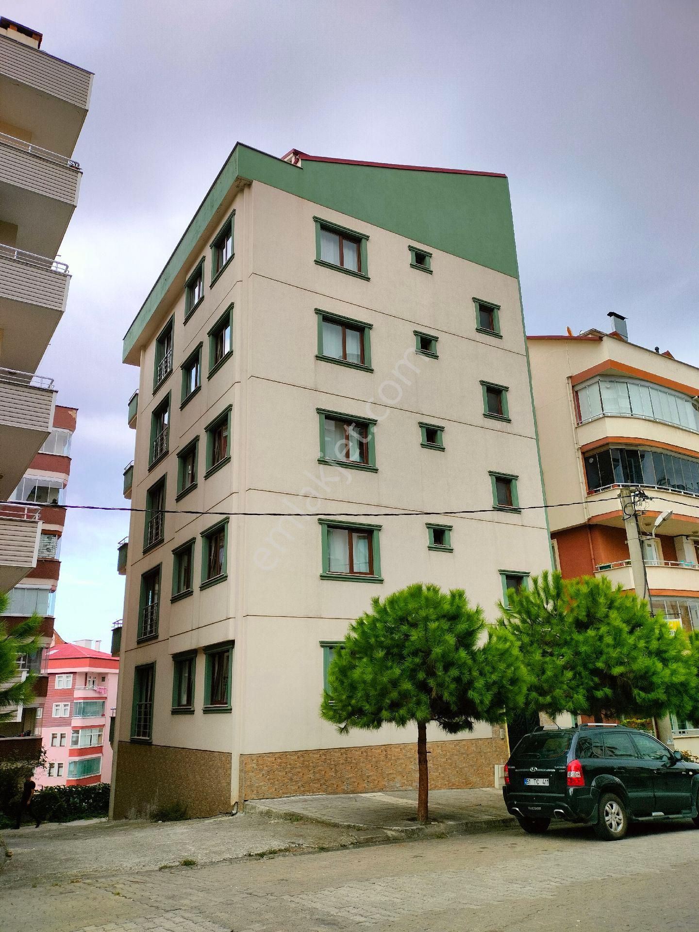 Akçaabat Söğütlü Kiralık Daire DURU GAYRİMENKUL'DEN 3+1 KİRALIK DAİRE 