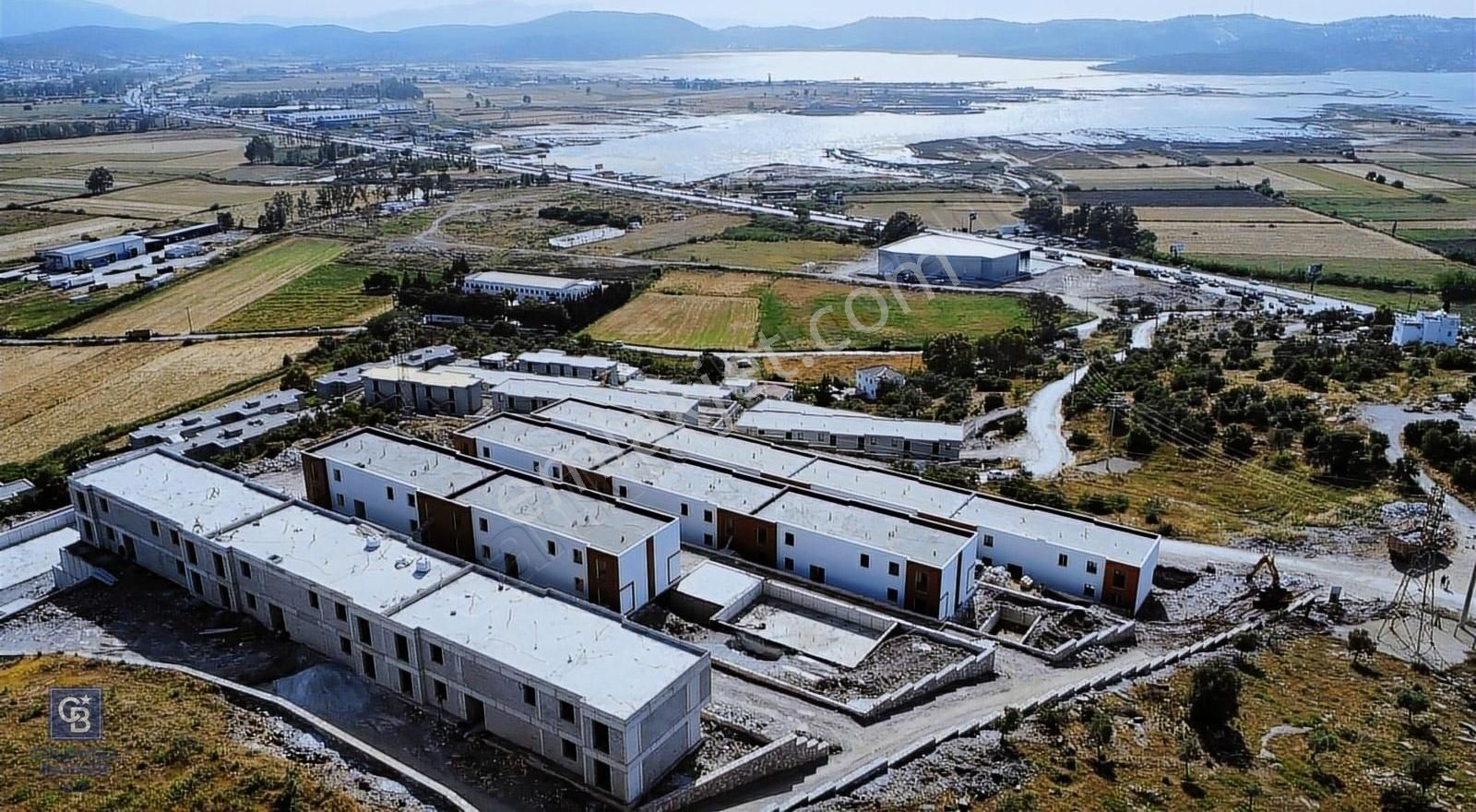 Milas Dörttepe Satılık Daire Milas Dörttepe Bodrum Yolu Üzeri Site İçerisinde 2+1