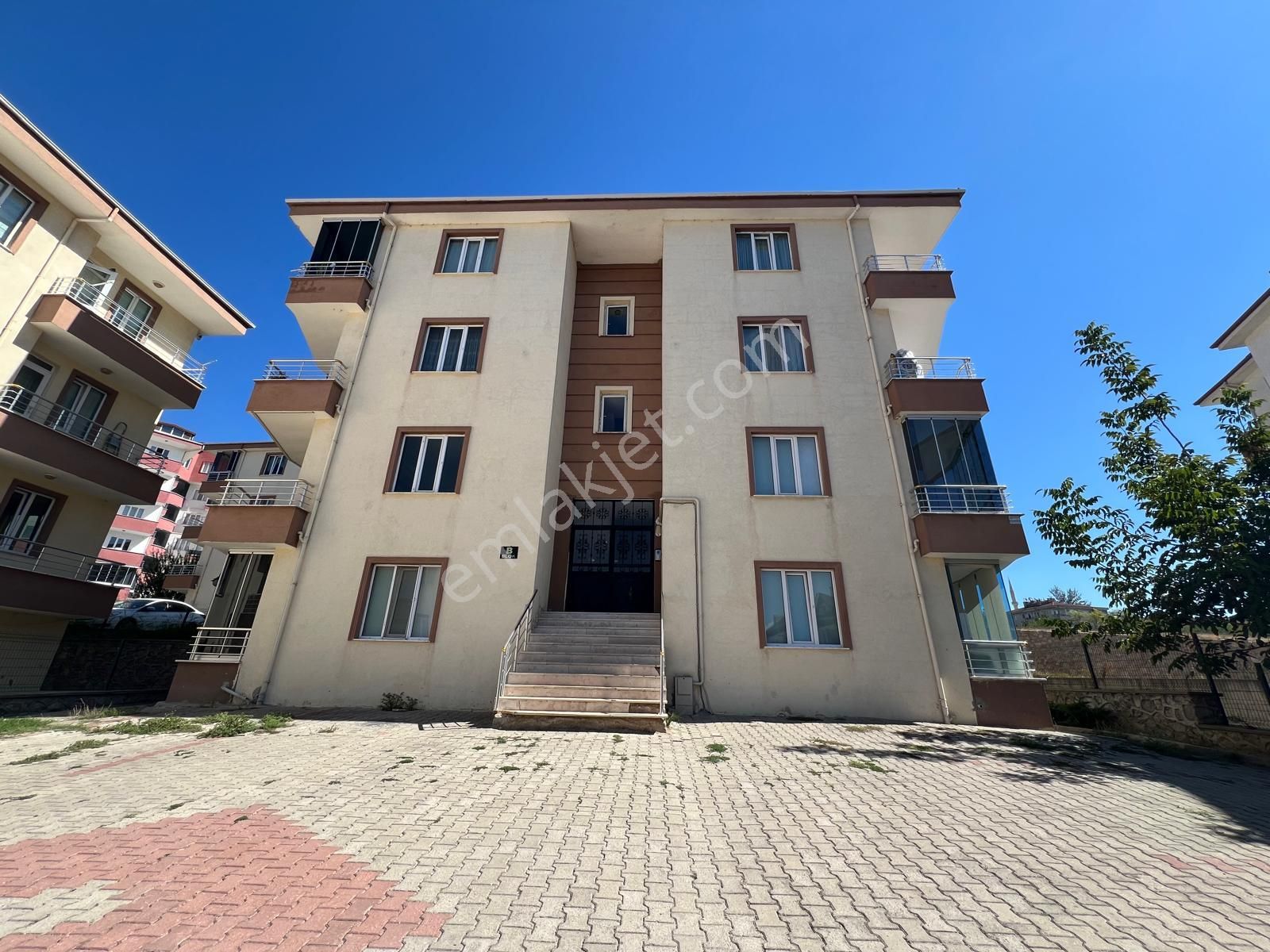 İnegöl Fatih Satılık Daire  ROMA' dan FATİH MH. SATILIK DAİRE