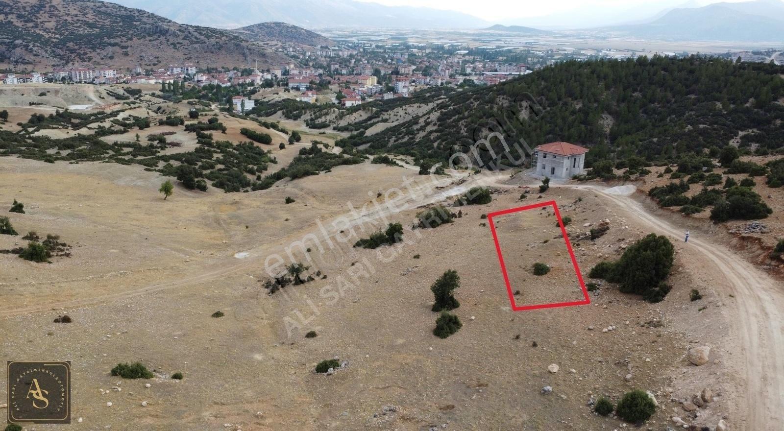 Elmalı Gündoğan Satılık Konut İmarlı Ali Sarı Gayrimenkul Gözde Mevkii' De Villa Arsası Şehir Manzara