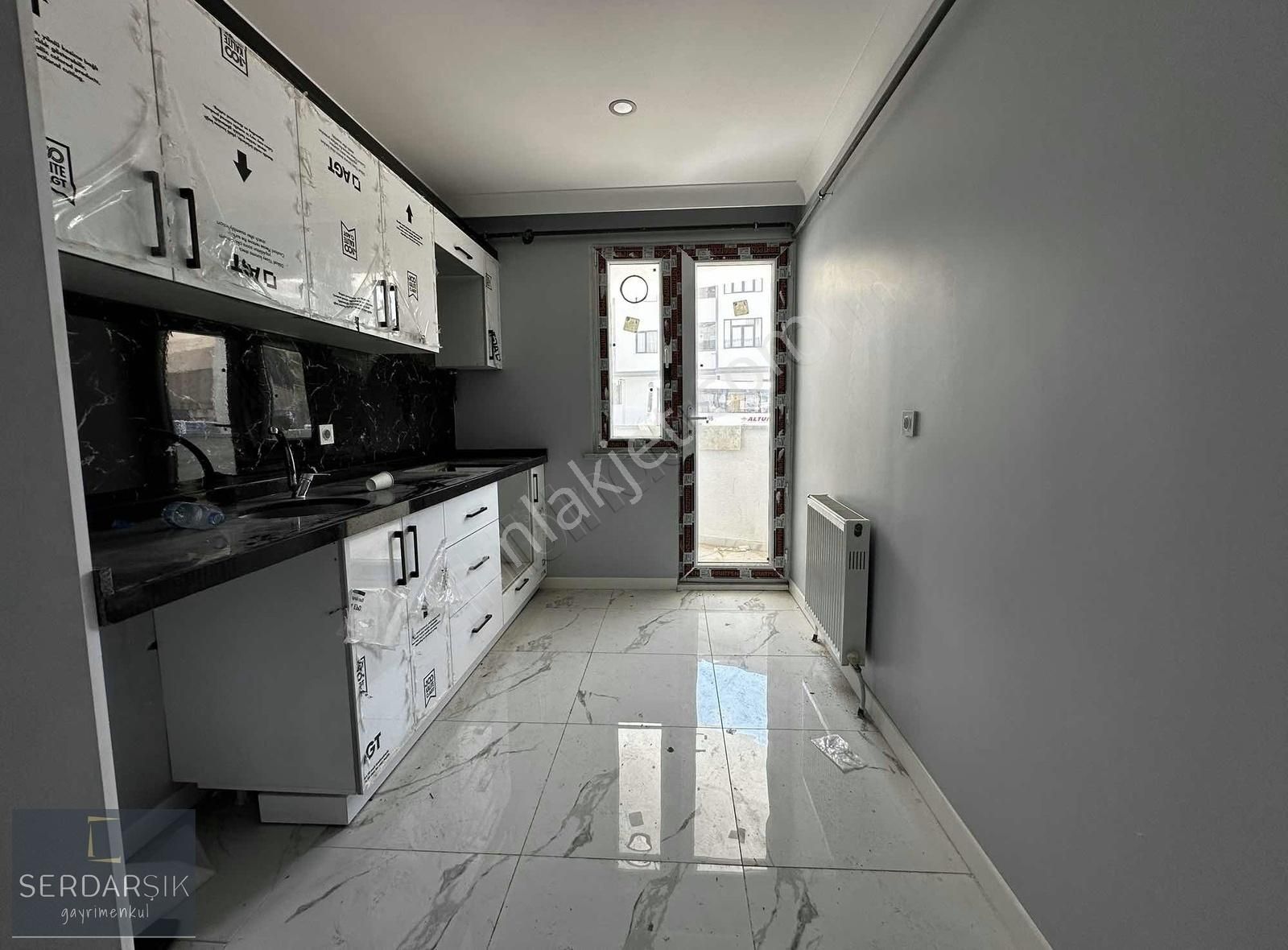 Darıca Sırasöğütler Satılık Daire ATATÜRK CADDESİNE YAKIN 2+1 LÜKS DAİRE