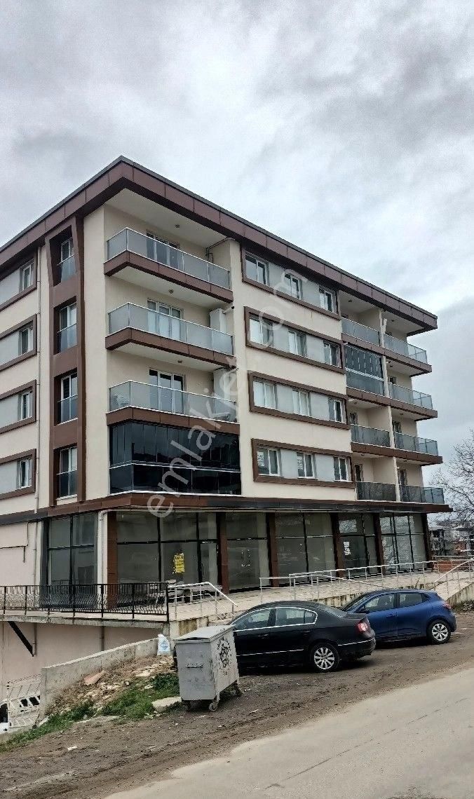 Süleymanpaşa Çiftlikönü Satılık Daire YENİ BELEDİYE CİVARI ANA CADDE ÜZERİ 1+1 SATILIK SIFIR DAİRE