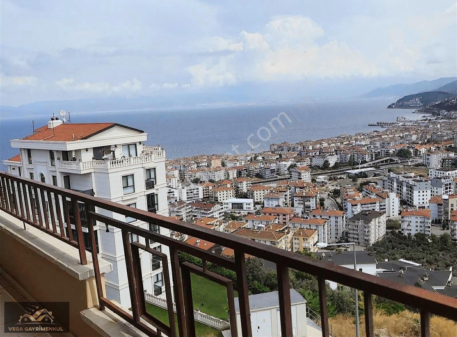 Mudanya Yeni Kiralık Daire GÜZELYALI YENİ MAHALLE FULLL DENİZ MANZARALI 3+1 DAİRE