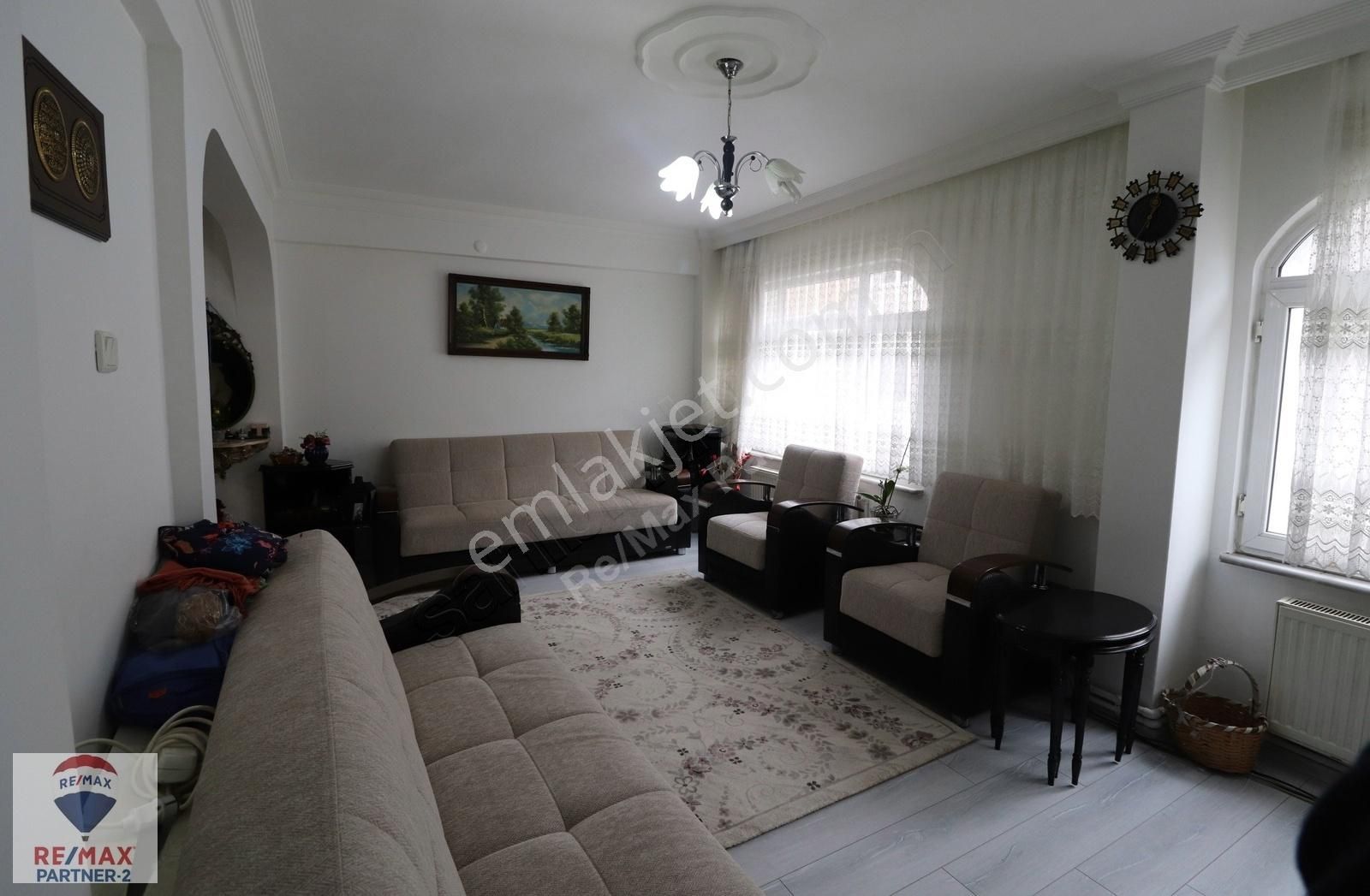 Fatih İskenderpaşa Satılık Daire FATİH KIZTAŞINDA 3+1 SATILIK DAİRE