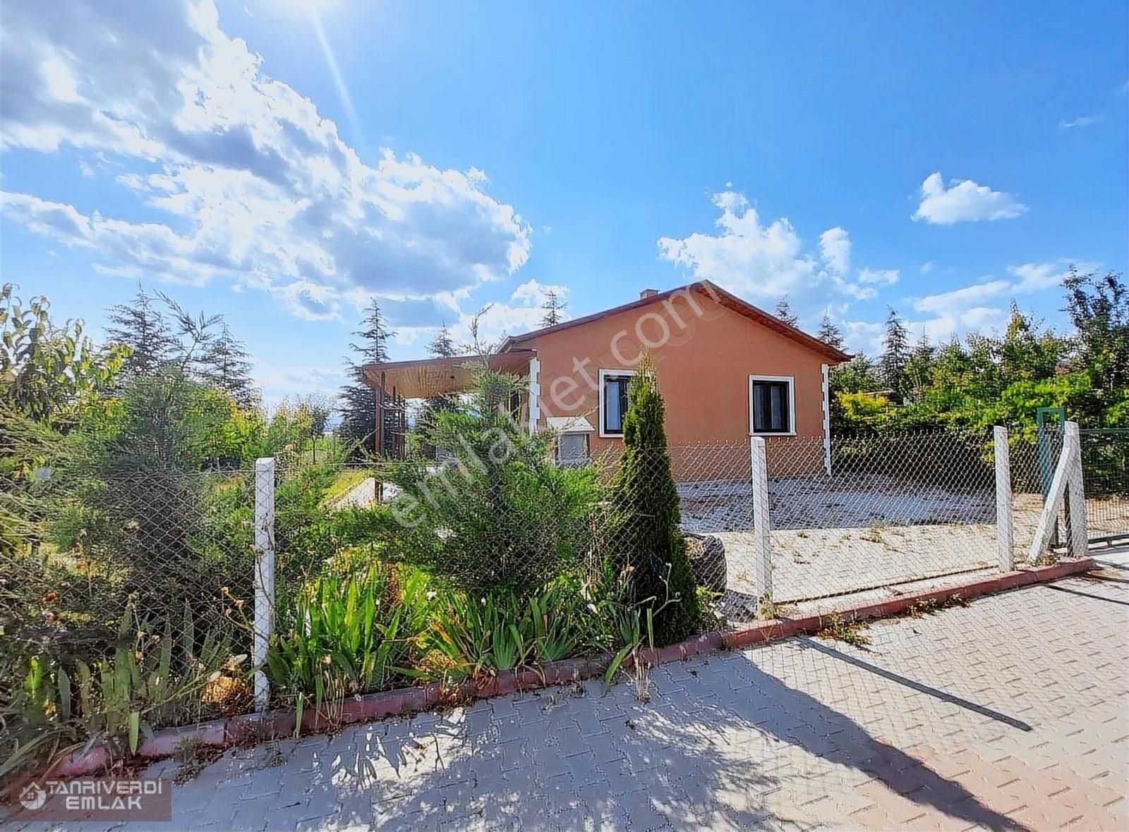 Kahramankazan Günbaşı Satılık Villa TANRIVERDİ'DEN ACİL SATILIK 2+1 EVLİ HOBİ BAHÇESİ 2.050.000 TL