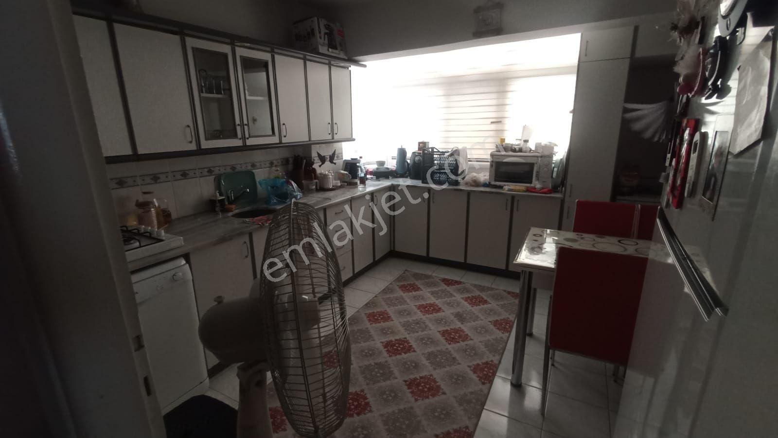 Aydın Cumhuriyet Mahallesinde Satılık Daire Net 120m2 Atatürk Devlet Hastanesine Çok Yakın - Görsel 25