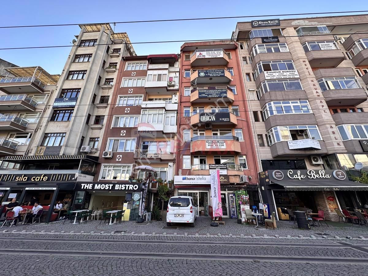 İzmit Karabaş Satılık Daire İZMİT MERKEZDE ADLİYE KARŞISINDA SATILIK 3+1 ARAKAT DAİRE