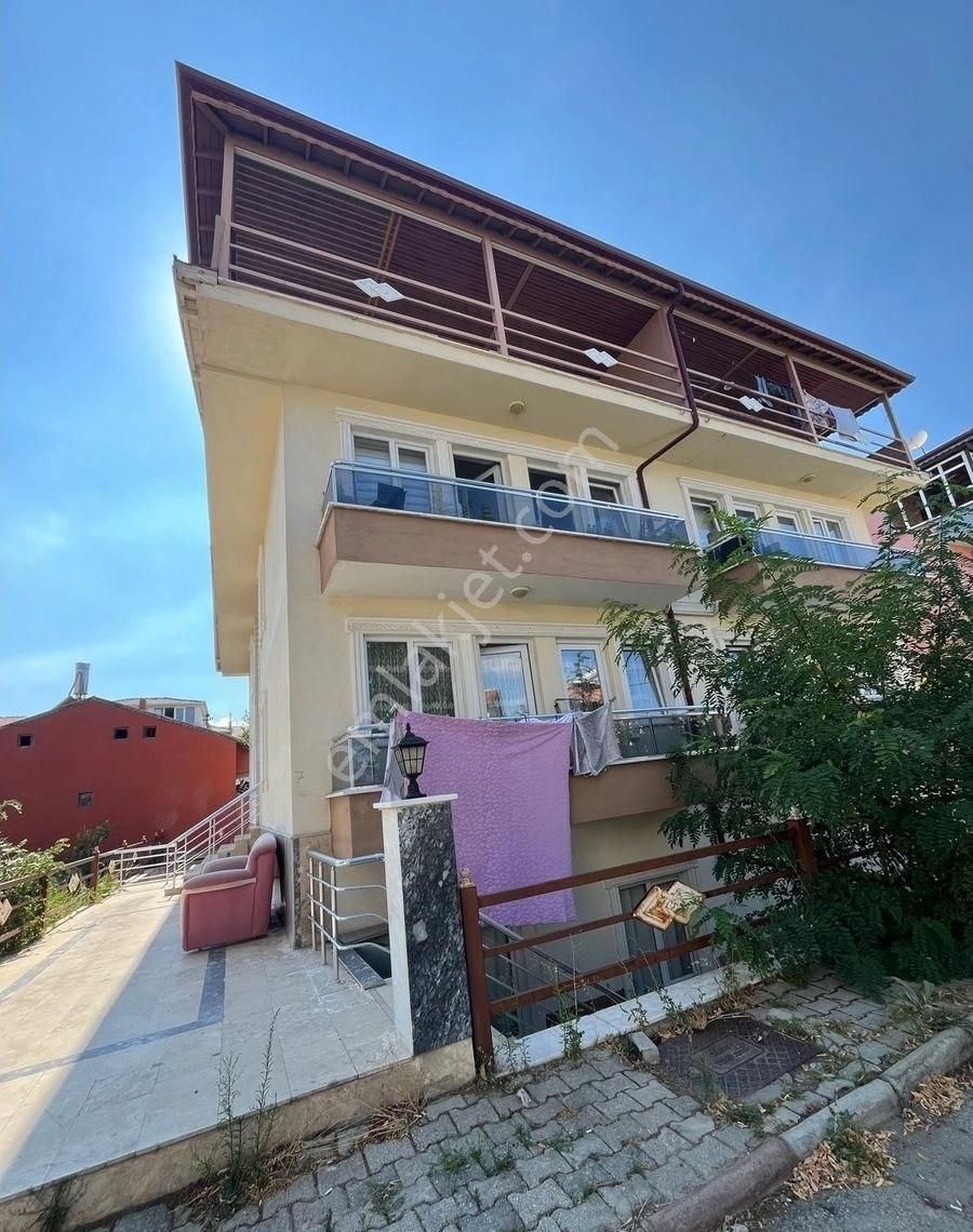 Isparta Merkez Fatih Satılık Daire Isparta Fatih mahallesinde satılık 2+1 eşyalı apart