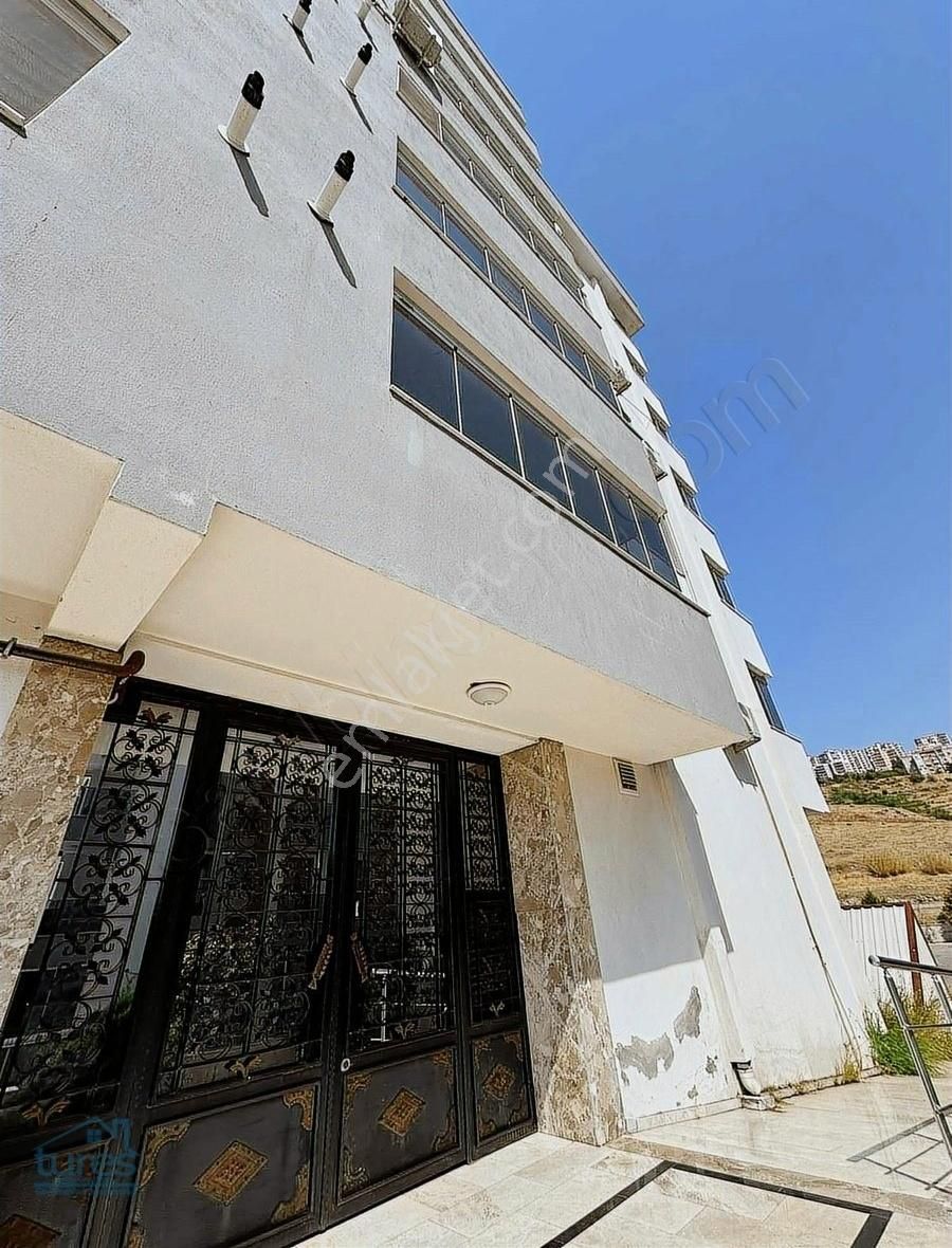 Çiğli Balatçık Site İçerisinde Kiralık Daire 2.ANA JET ÜS. KATİP Ç. ÜNi. BÖLGESİNDE GENİŞ KULLANIŞLI 2+1