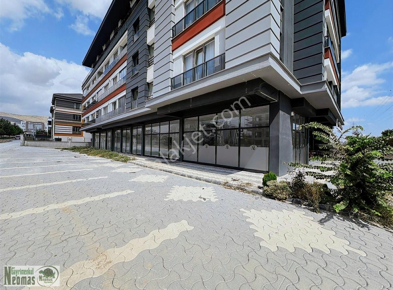 Selçuklu Selahaddin Eyyubi Kiralık Dükkan & Mağaza BEYHEKİM CADDESİNE ÇEPHE 300 m² KİRALIK KÖŞE BASI DÜKKÂN !!!!!!!