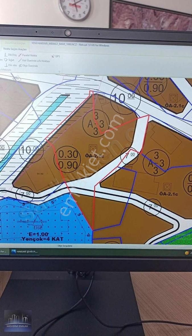 Hakkari Merkez Kıran Satılık Konut İmarlı MEVSİM EMLAKTAN HAKKÂRI KIRANDA SATILIK 1.750 m2 ARSA