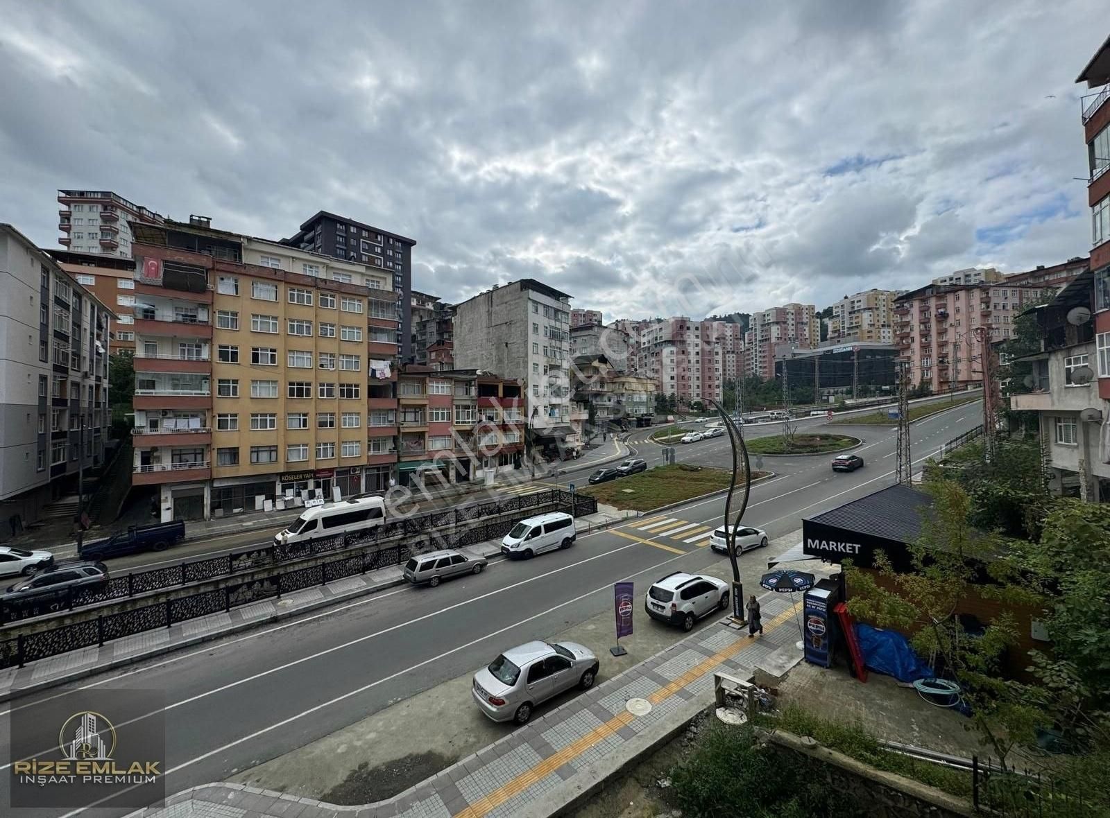 Rize Merkez Atmeydanı Satılık Daire YENİ DUBLE ANA YOL KENARINDA 3+1 130 M2 UYGUN FİYAT SATILIK !!