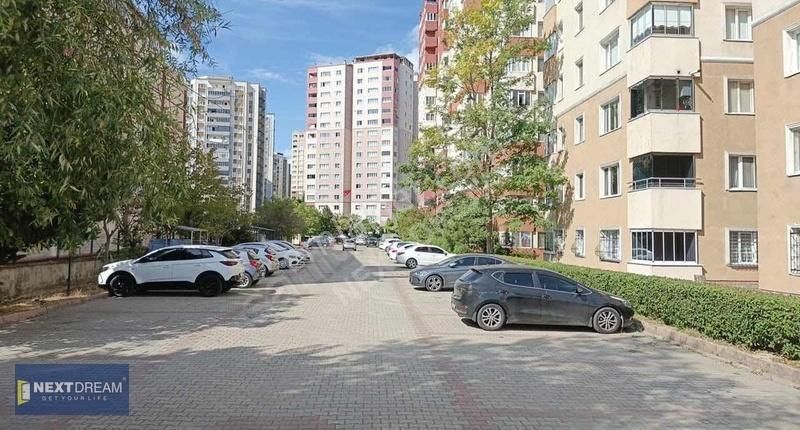 Beylikdüzü Adnan Kahveci Satılık Daire AK YAŞAM SİTESİNDE 3+1 125 m2 ARA KAT DAİRE