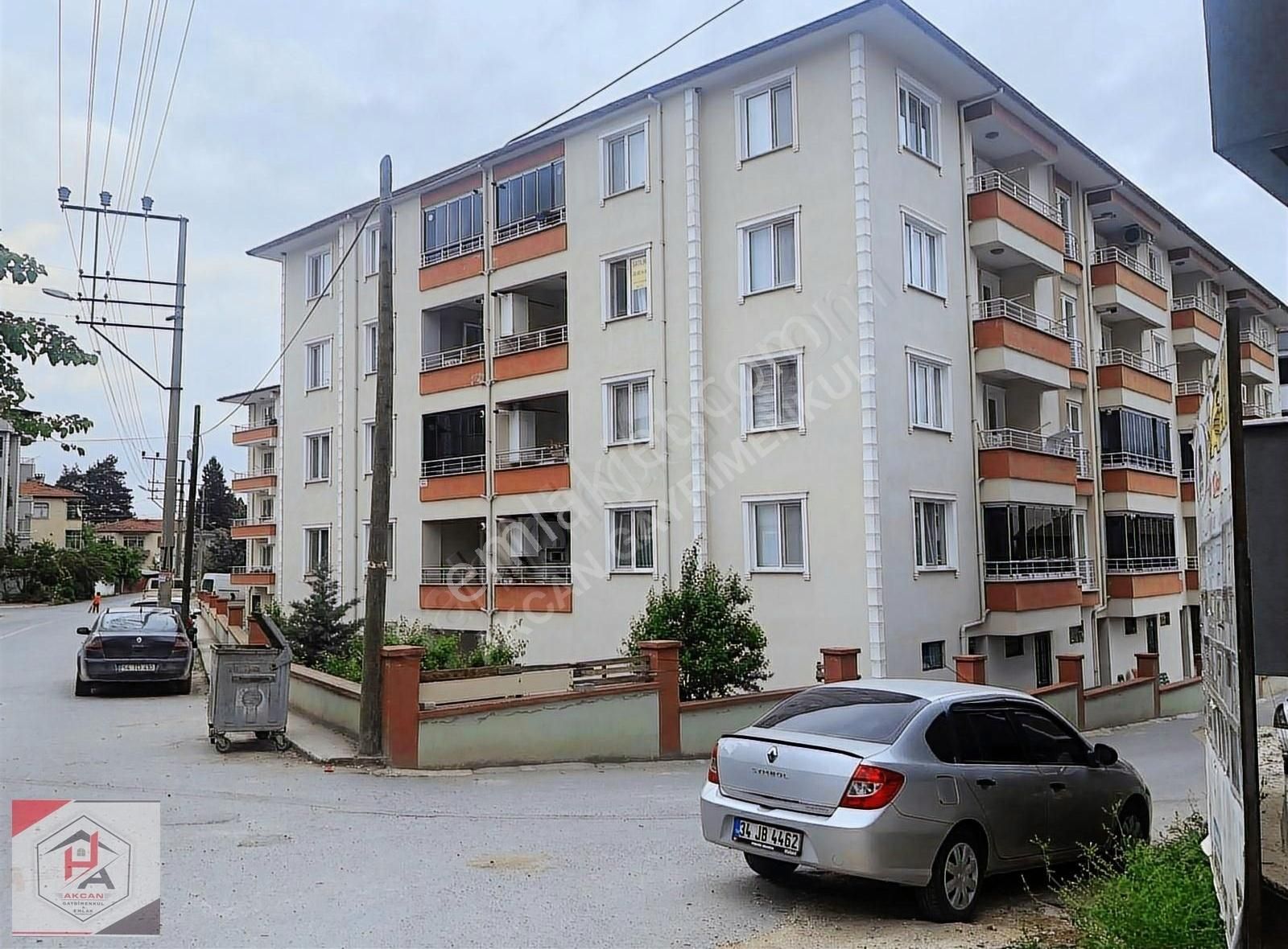 Pamukova Elperek Satılık Daire PAMUKOVA ELPEREK MAHALLESİNDE GENİŞ FERAH 3+1 ARAKAT 145M2 DAİRE