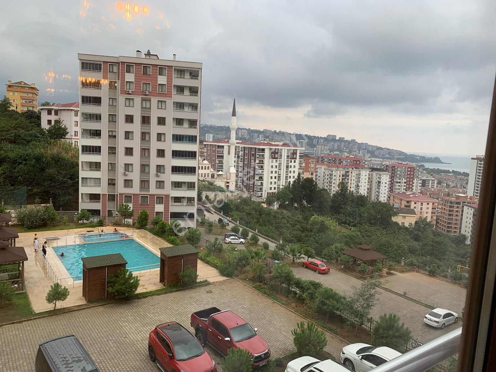 Yomra Sancak Satılık Daire  OĞUZHAN GAYRİMENKULDEN YOMRADA SATILIK DAİRE