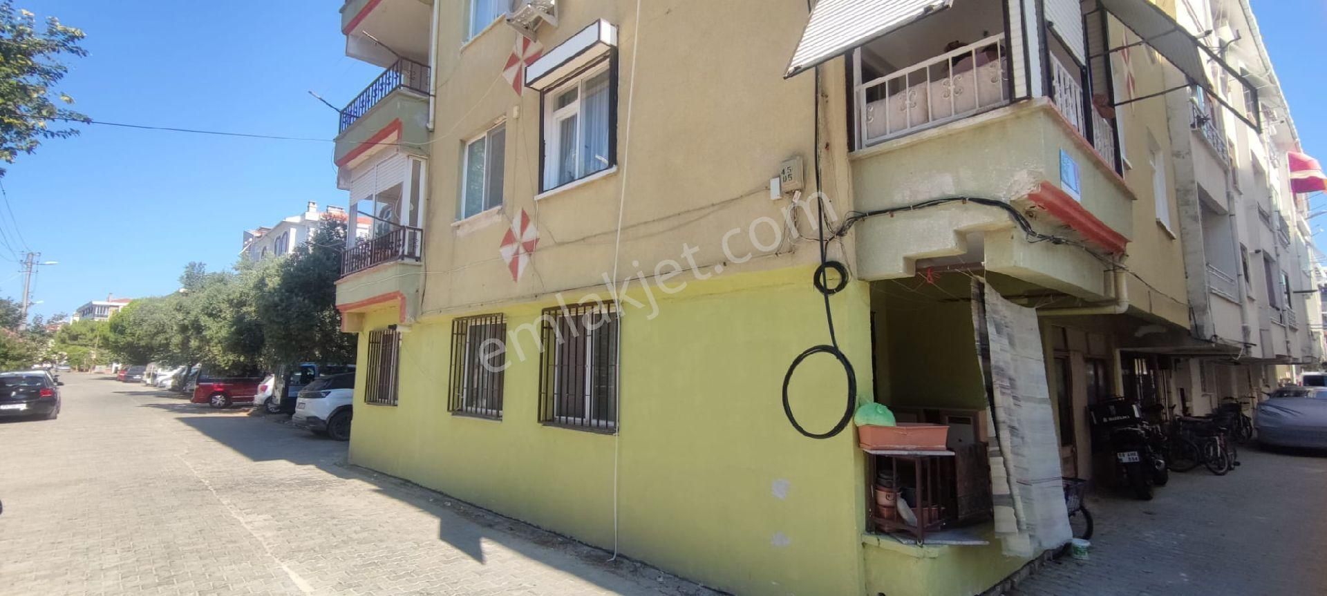 Şarköy Cumhuriyet Satılık Daire CUMHURİYET MAHALLESİ'NDE 1+1/60 m2BAKIMLI 2.İN KAT