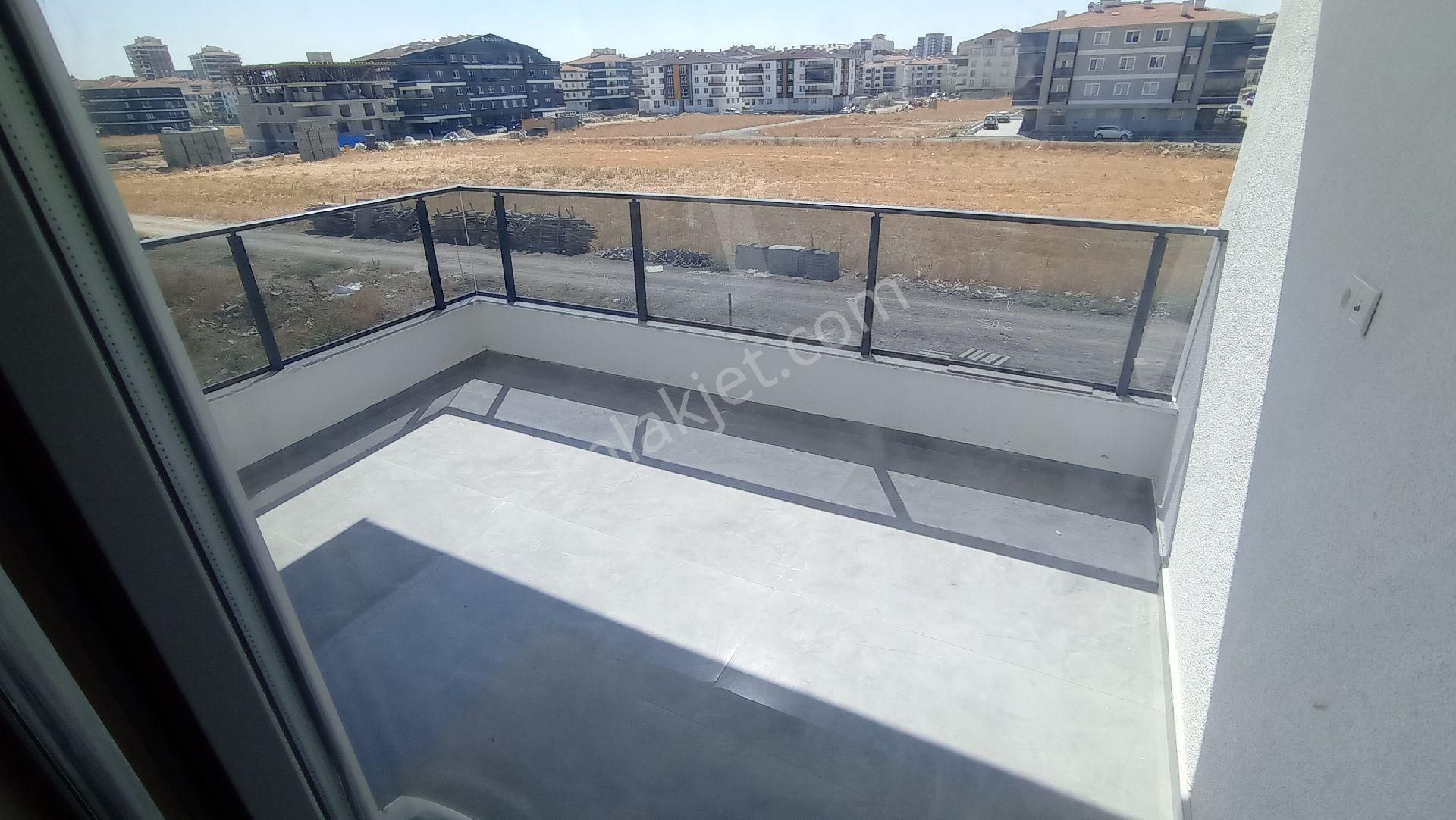 20 M2 Mutfak Giyinme Odalı Son Daire 4+1 Ultra Lüks Yapılı Ebeveyn Banyolu Geniş Satılık Daire - Görsel 3