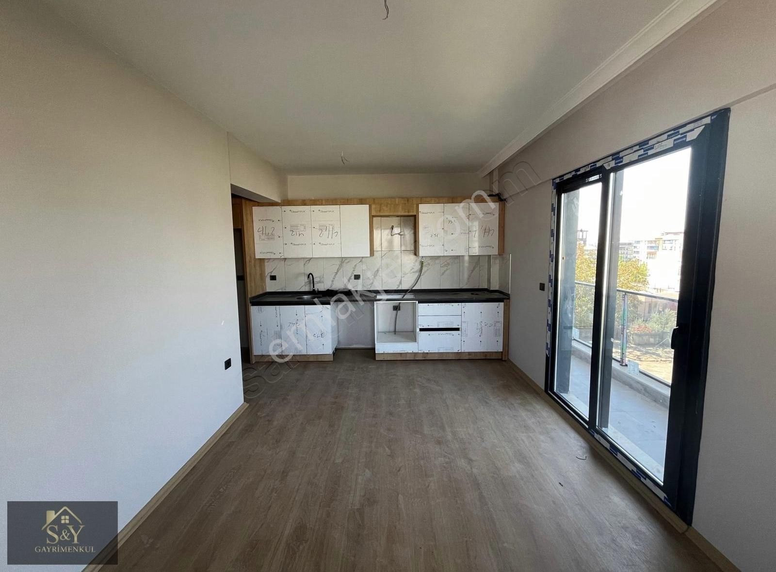 Menemen Uğur Mumcu Satılık Daire UĞUR MUMCU MAHALLESİ 2+1 AÇIK MUTFAK 70 M2 SATILIK DAİRE