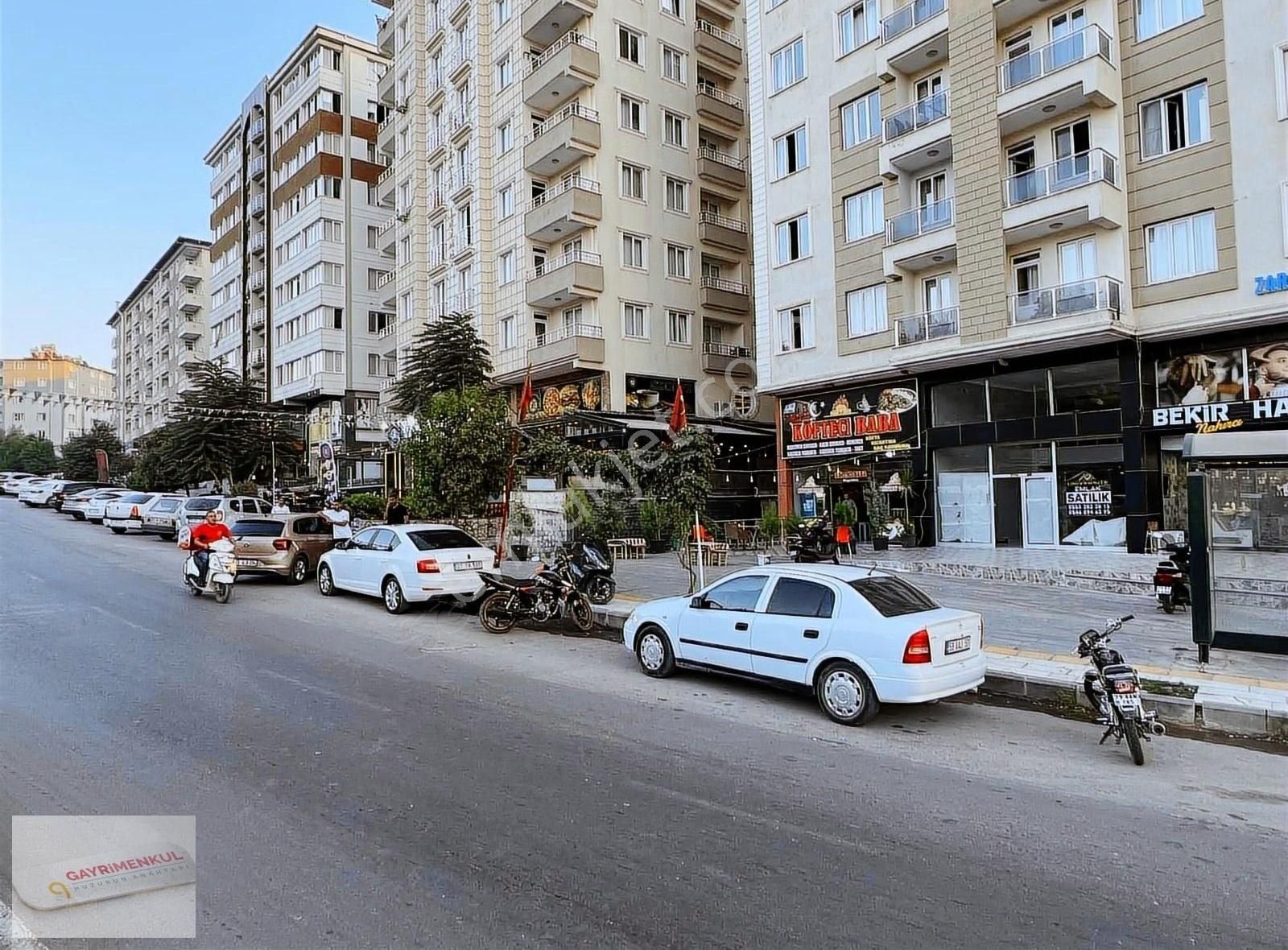 Kilis Merkez Ekrem Çetin Satılık Dükkan & Mağaza ÜNİVERSİTENİN KARŞISINDA CADDE ÜZERİ SATILIK DÜKKAN