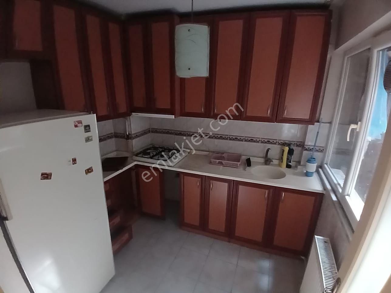 Karesi Eski Kuyumcular Kiralık Daire CANYAPI'dan Çarşı Merkezde 2+1 3. kat ARAKAT Eşyalı kiralık daire