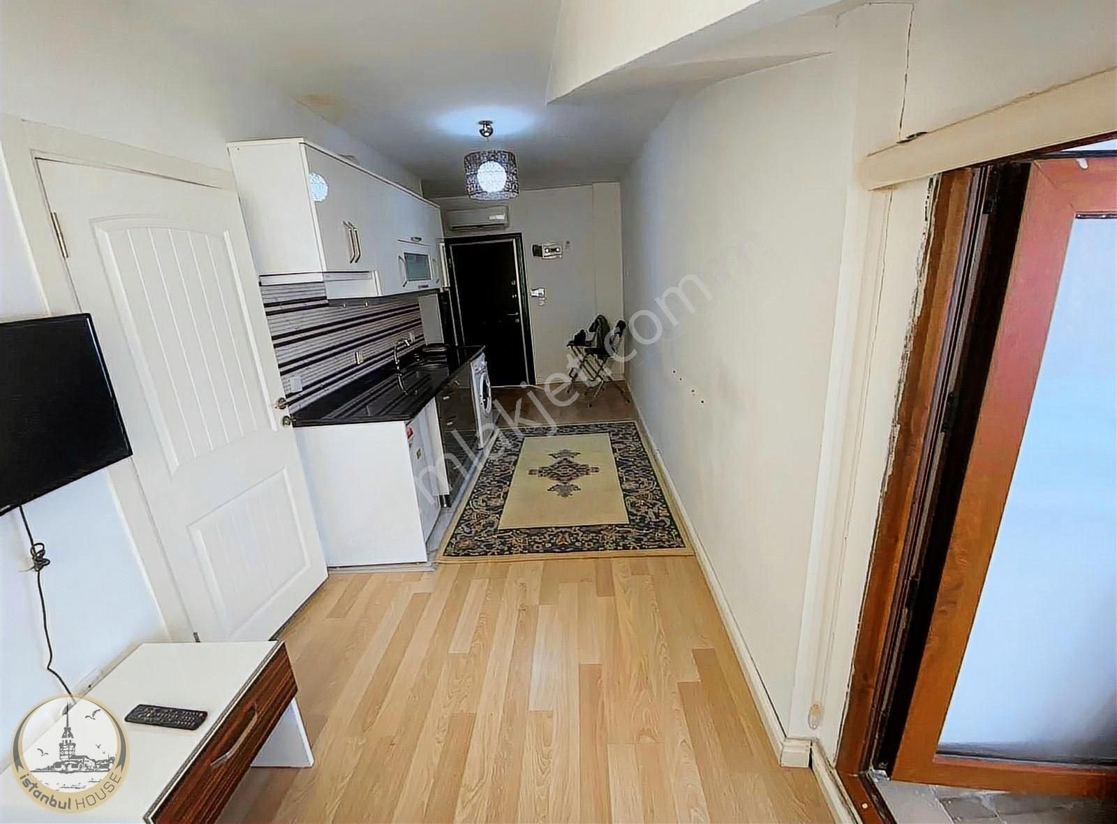 Beylikdüzü Yakuplu'da Metrobüs Yanı 70m2 Eşyalı 1+1 Kiralık - Görsel 10