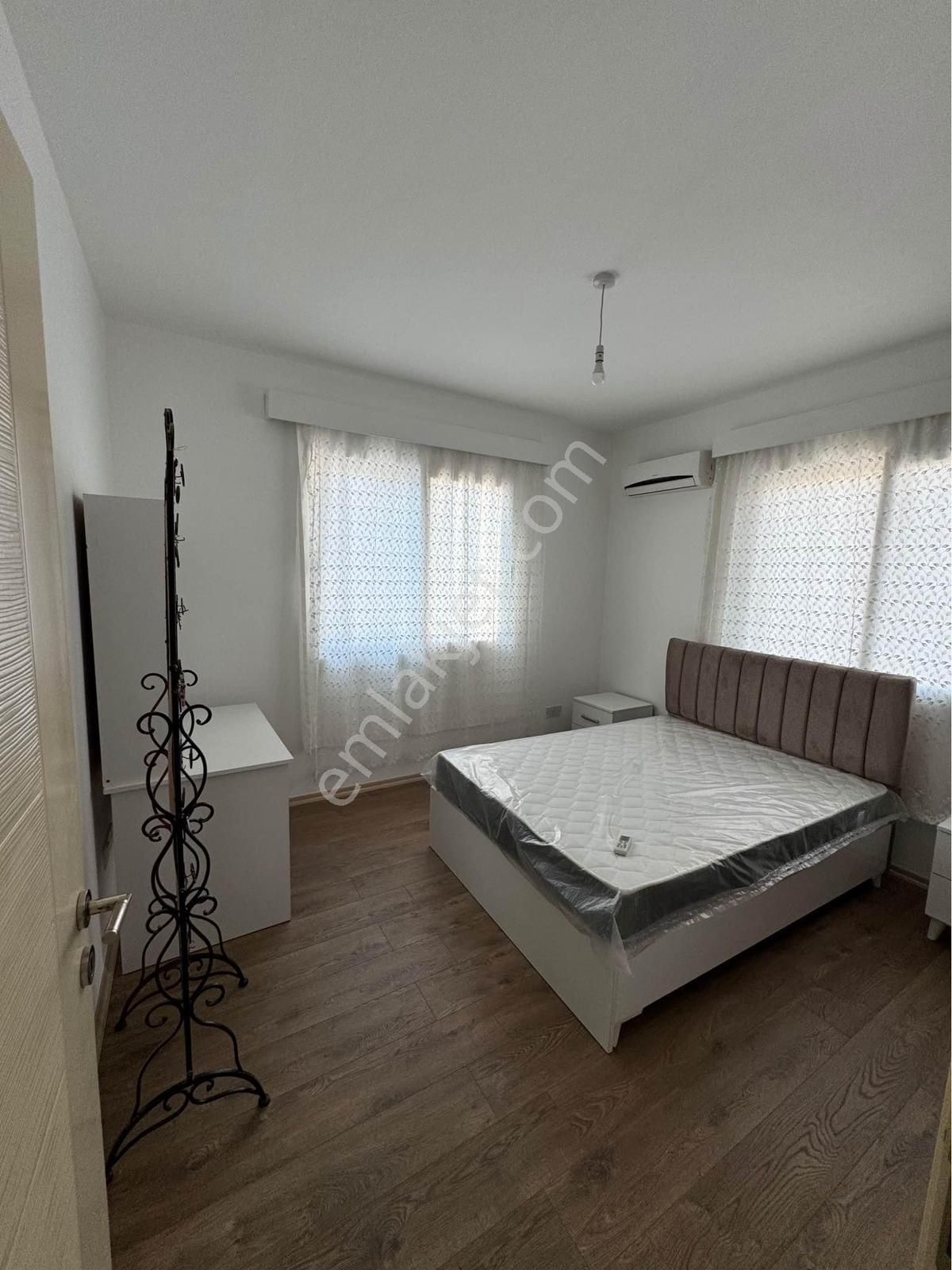 Lefkoşa Yenikent Kiralık Daire  YENİKENT  KİRALIK  LÜX  2+1  FUL EŞYALI  DAİRE  MARKETE  2 DK  DURAK  2 DAKIKA 