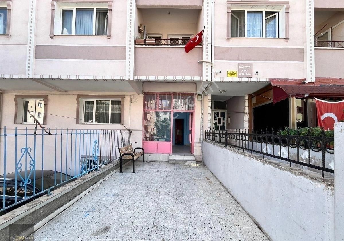 Sincan Mareşal Çakmak Kiralık Dükkan & Mağaza SİNCAN MARAŞAL ÇAKMAK MAHALLESİNDE MERKEZİ KONUMDA 25m2 MUTFAK VE TUVALET MEVCUT KİRALIK DÜKKAN !!!