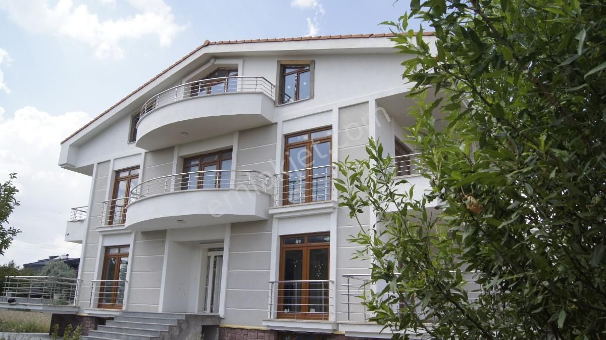 Gölbaşı Ballıkpınar Satılık Villa Turyaptan Gölbaşı Ballıkpınar Yeşil Vadide Satılık Yeni Villa!