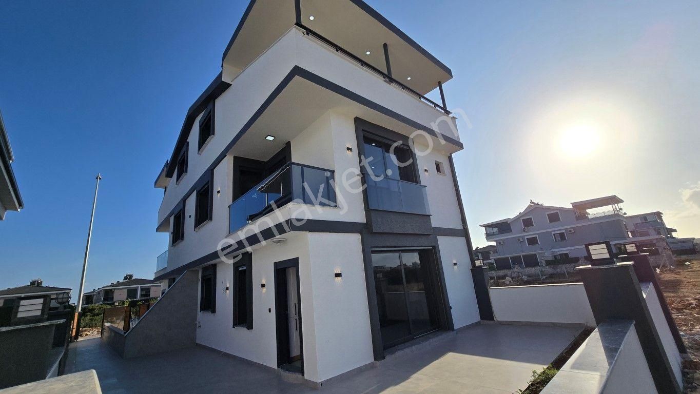 Didim Efeler Satılık Villa  Didim efelerde merkezi konumda satılık 3+1 villa