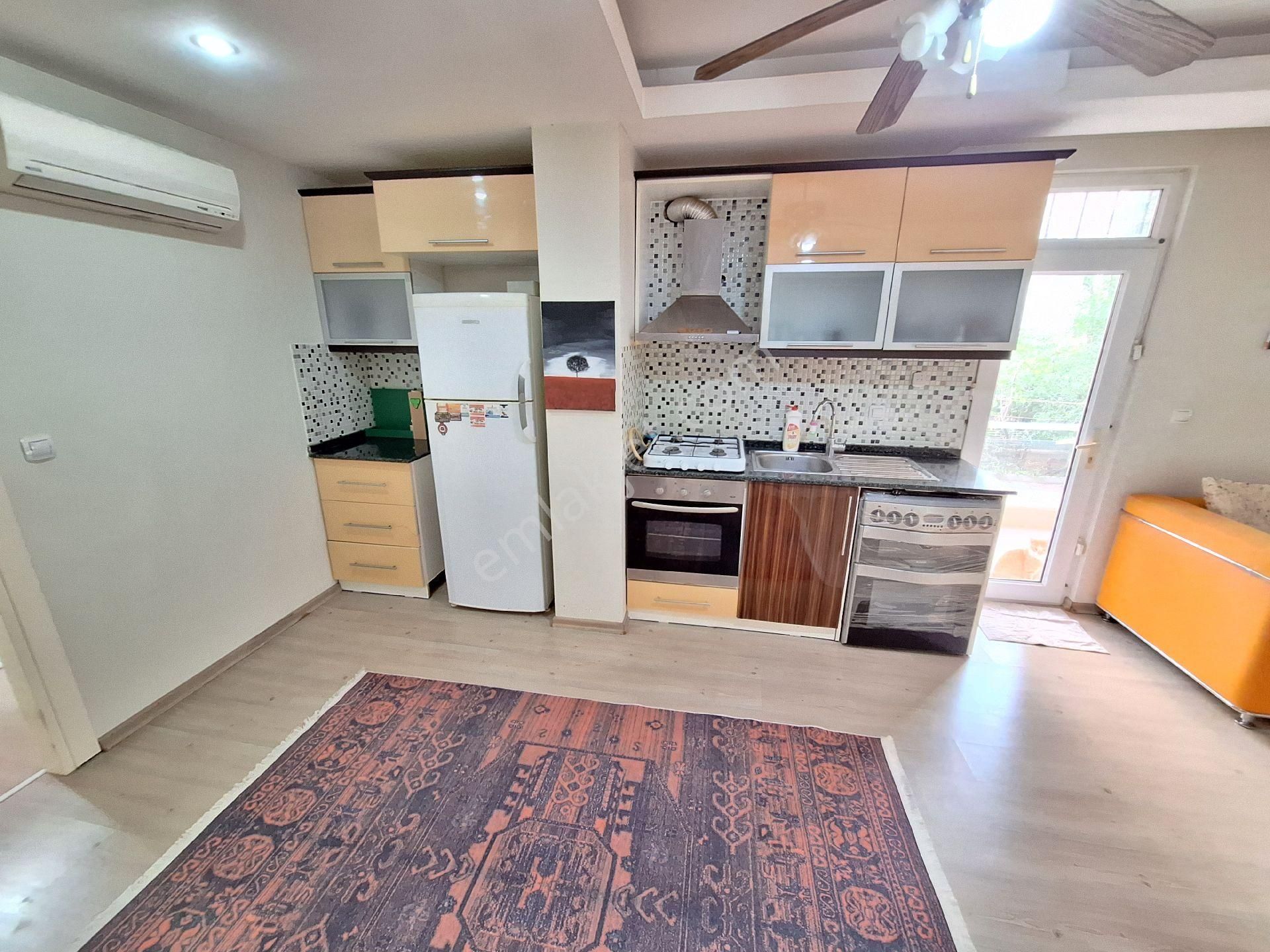 Antalya Konyaaltı Akkuyu Mahallesinde Üniversiteye Çok Yakın Konumda Eşyalı Kiralık 1+1 Daire - Görsel 13