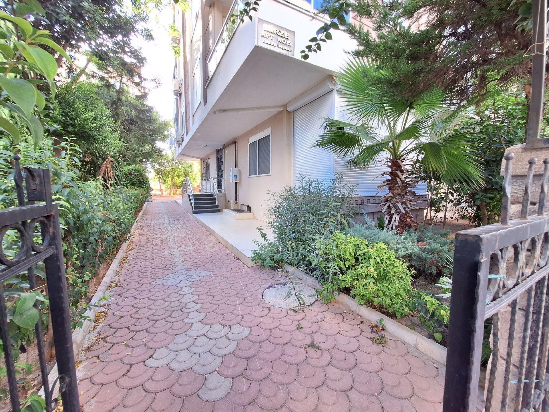 Antalya Konyaaltı Akkuyu Mahallesinde Üniversiteye Çok Yakın Konumda Eşyalı Kiralık 1+1 Daire - Görsel 33