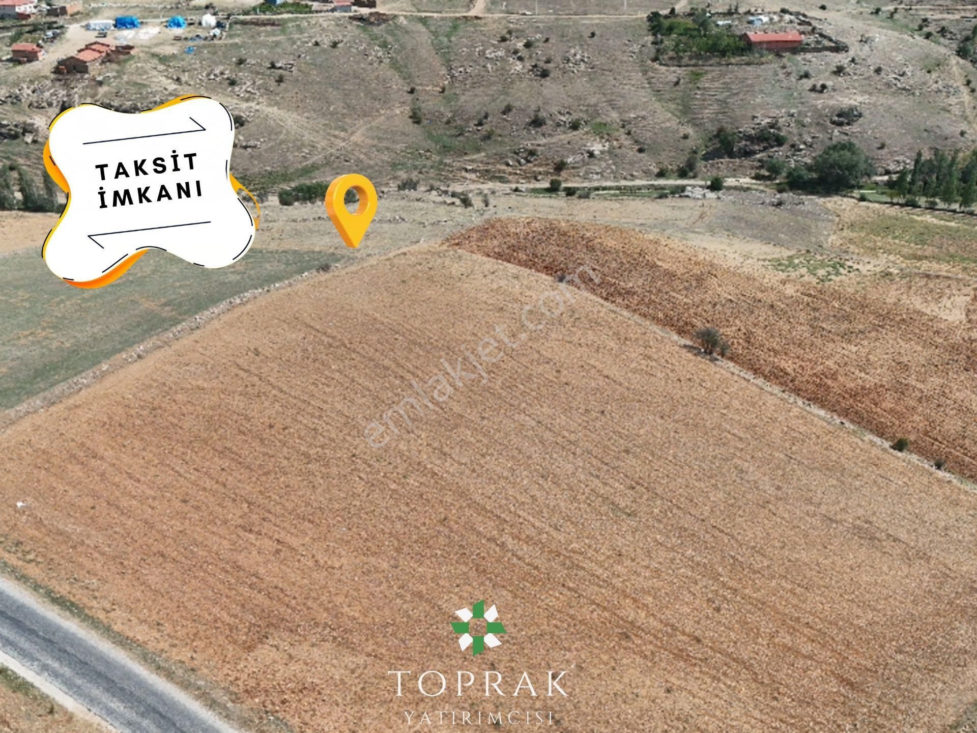 Afyonkarahisar Merkez Bostanlı Köyü Satılık Tarla  Toprak Yatırımcısı'ndan Bostanlı'da 1057m² Tarla(TAKSİT SEÇENEKLİ)