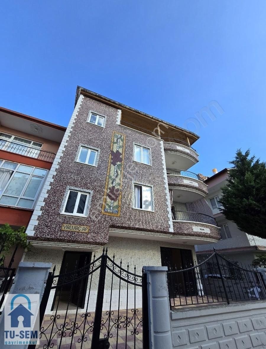 Aksaray Merkez Kılıçaslan Satılık Müstakil Ev 6+1 triblexs Herseyi düşünülmüş villa ev TERASLI SUPER KONUM