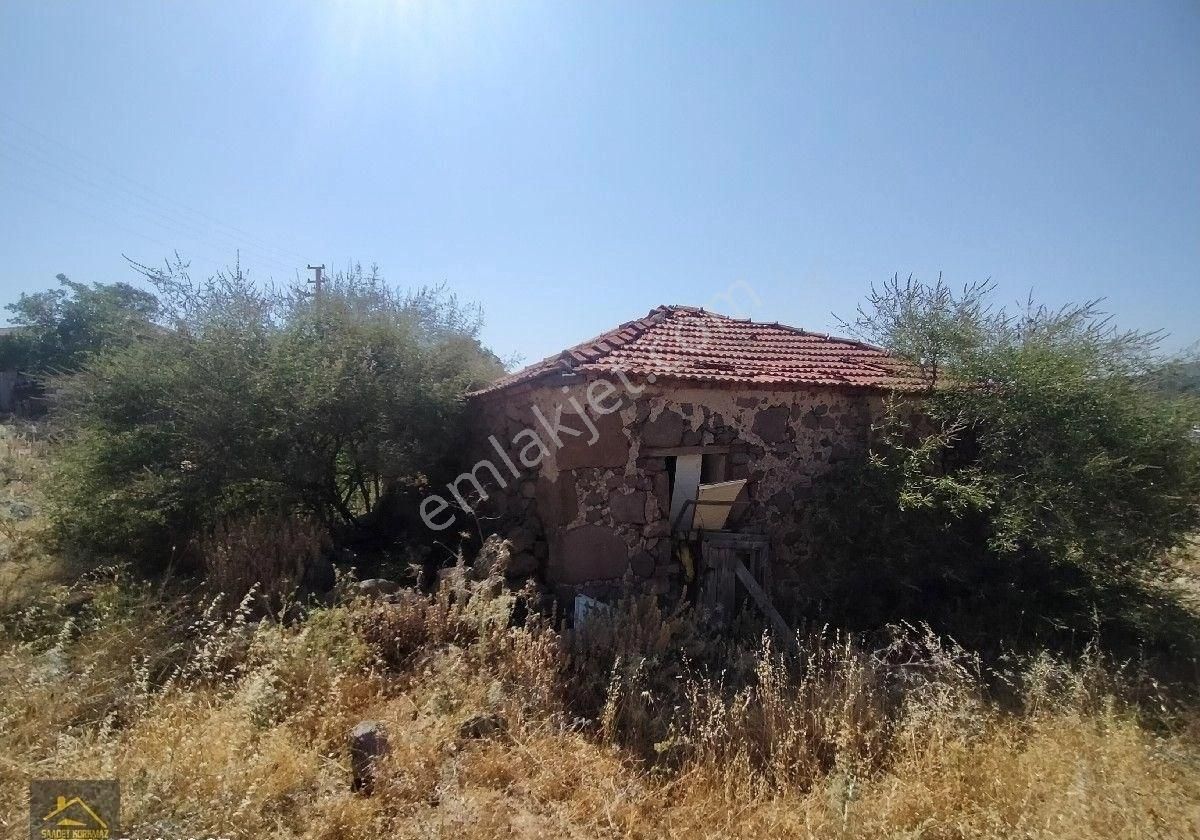 Saadet Korkmaz Emlak'tan Dikili Katıralanı Köyünde 427 M2 Arsa İçerisinde Satılık Köy Evi - Görsel 4