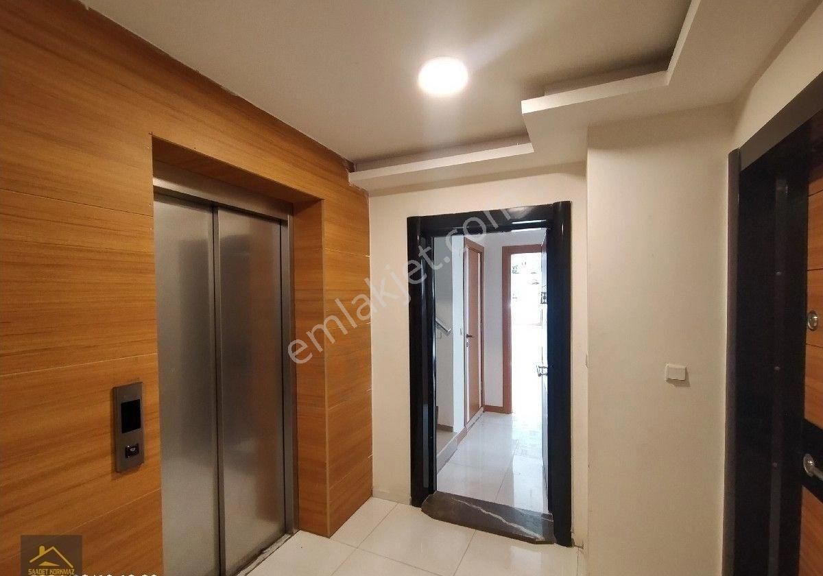 Dikili Salimbey Kiralık Daire Saadet Korkmaz Emlak'tan Dikili İsmetpaşa Mahallesi'nde Kiralık Boş 3+1 Dubleks Daire