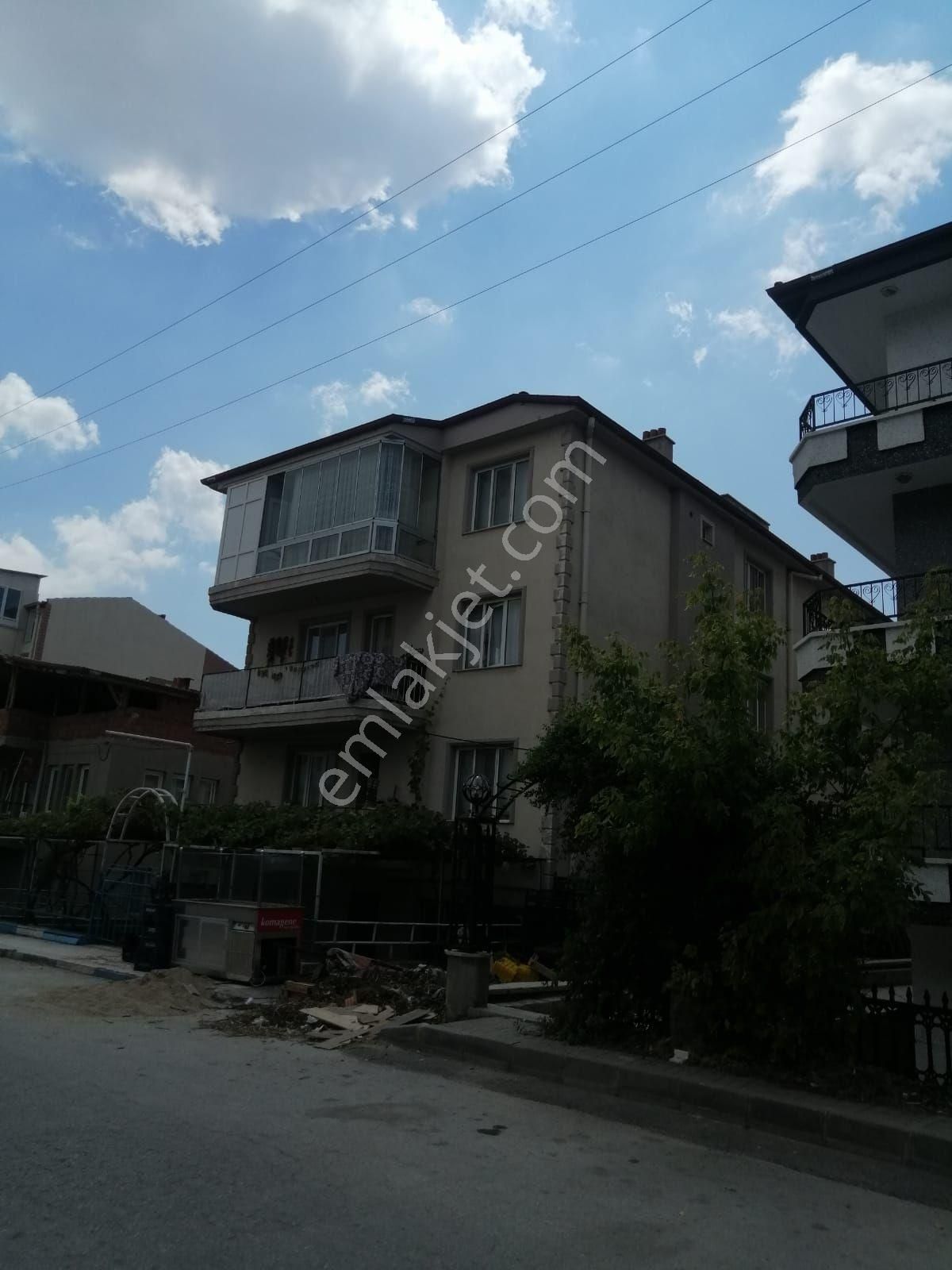 Afyonkarahisar Merkez Fatih Satılık Daire AFYON MERKEZ FATİH MAHALLESİ'NDE SATILIK 3+1 FIRSAT DAİRE