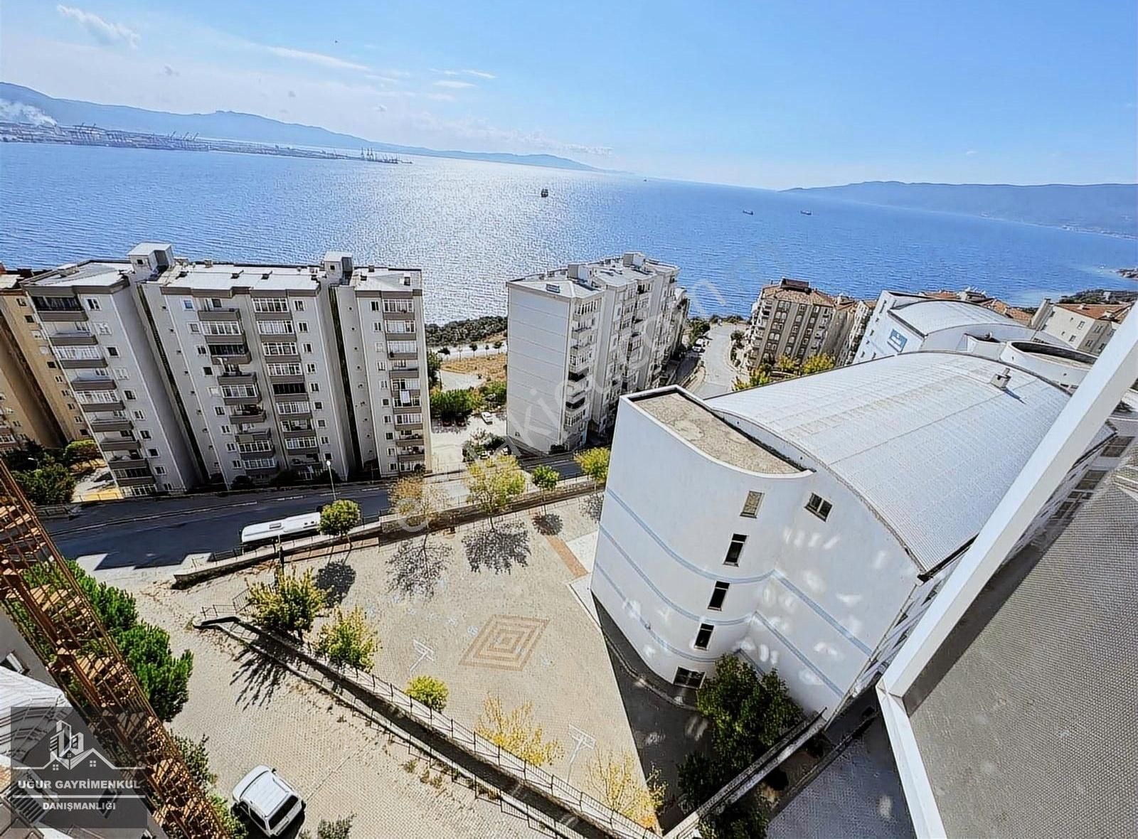 Gemlik Cumhuriyet Satılık Daire UĞUR GAYRİMENKULDEN MANASTIR'DA MUHTEŞEM MANZARALI SATILIK DAİRE