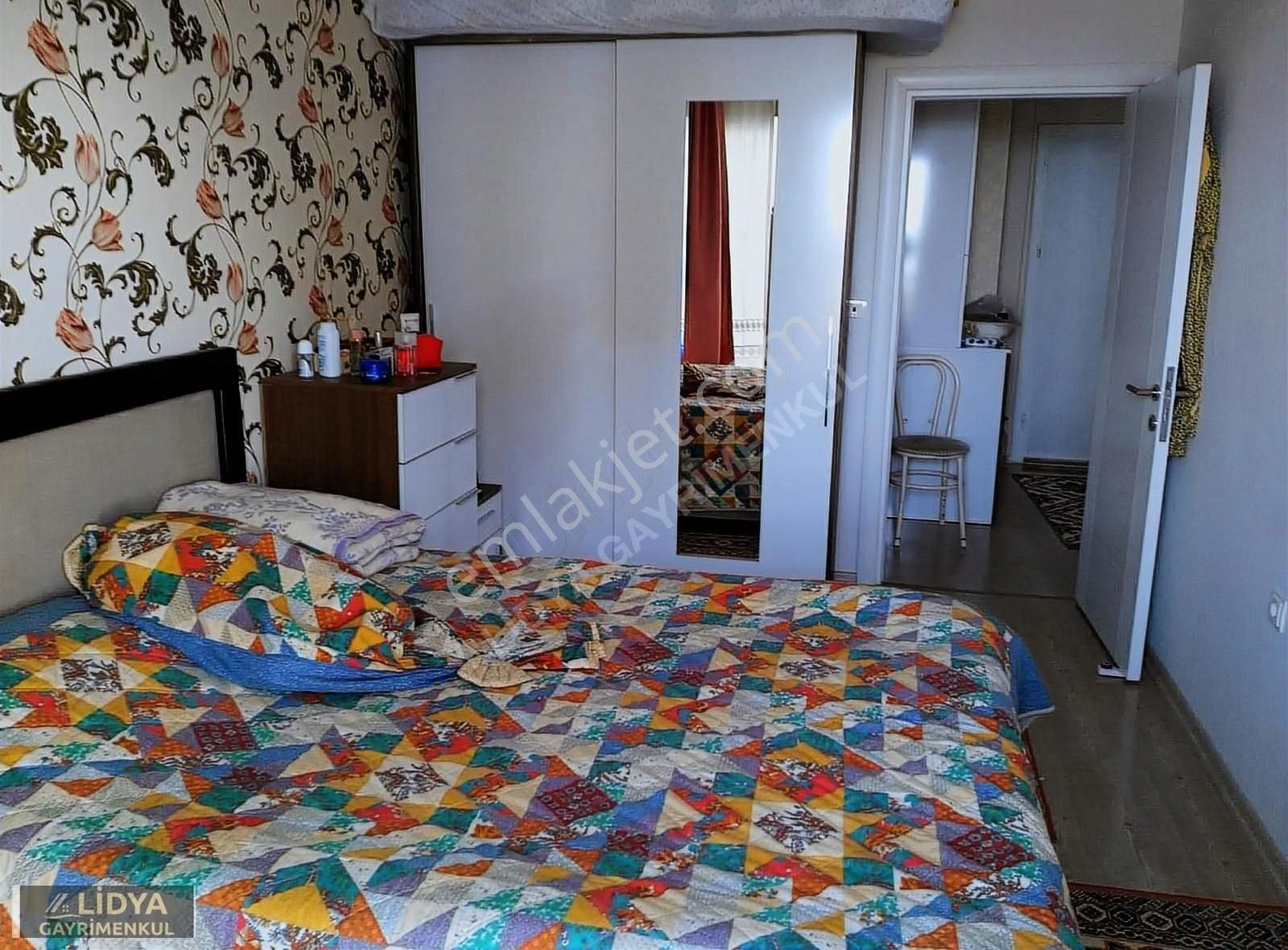 Deniz Manzaralı 1+1 Eşyalı Daire - Görsel 8