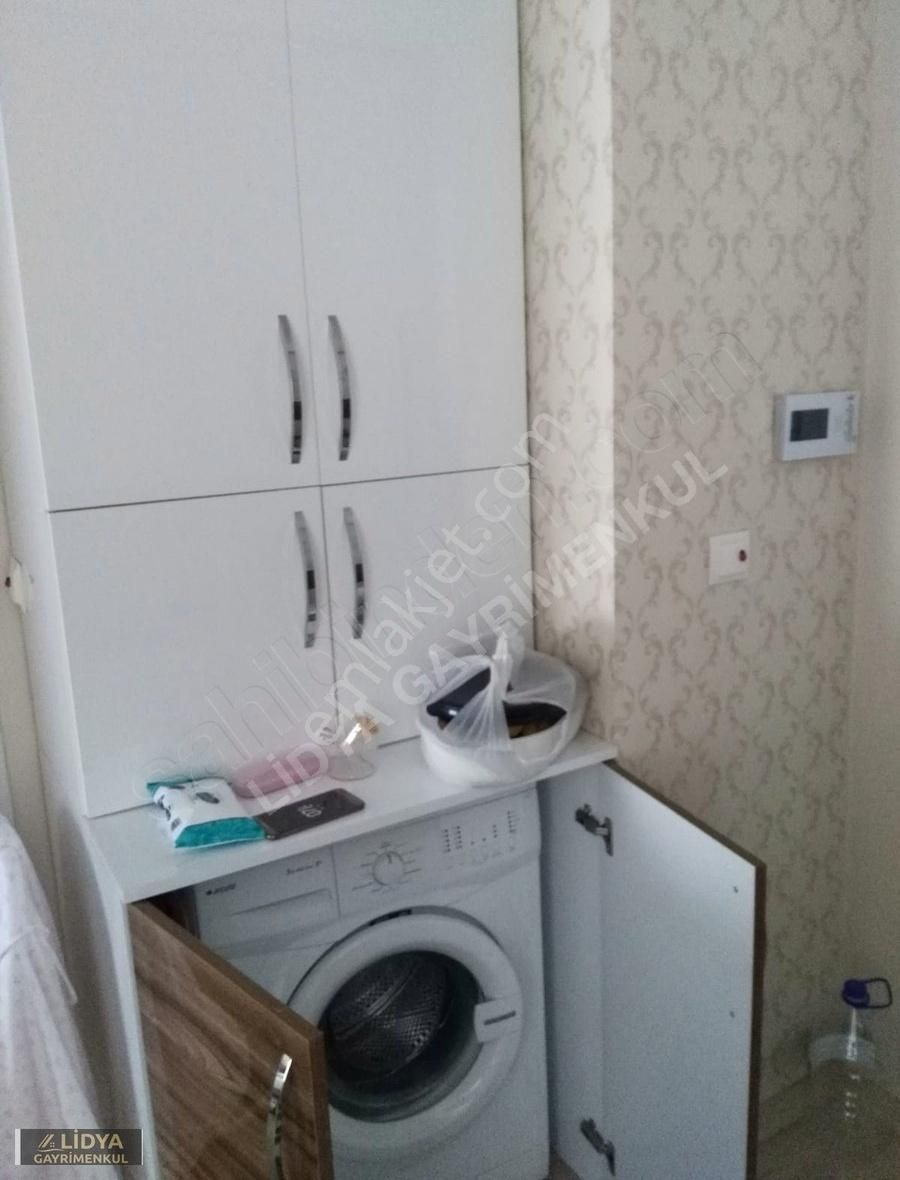 Deniz Manzaralı 1+1 Eşyalı Daire - Görsel 9