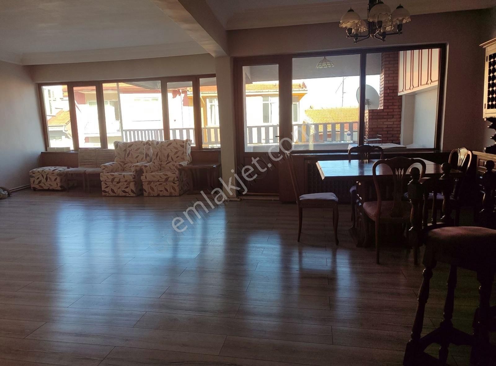 Asel'den Çarsı Merk.erbaylar Yanı 230m2(net) Emsalsiz 3+1 Daire - Görsel 6