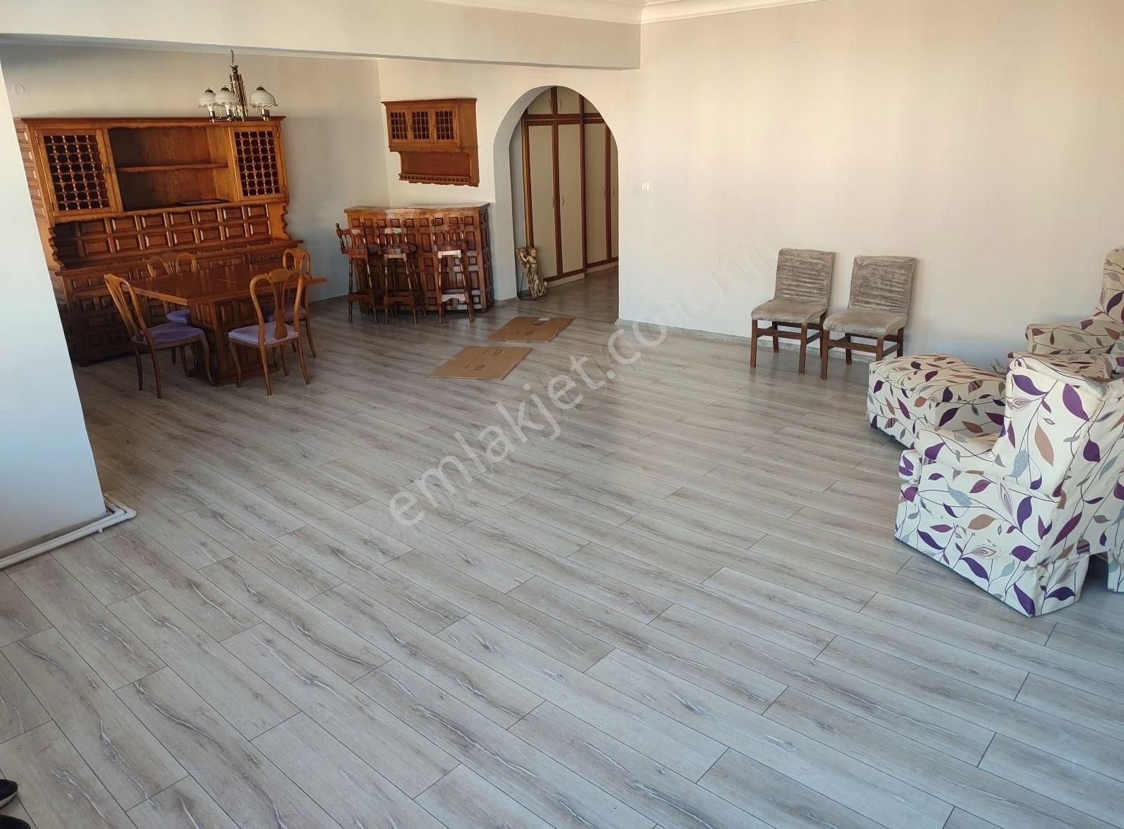 Asel'den Çarsı Merk.erbaylar Yanı 230m2(net) Emsalsiz 3+1 Daire