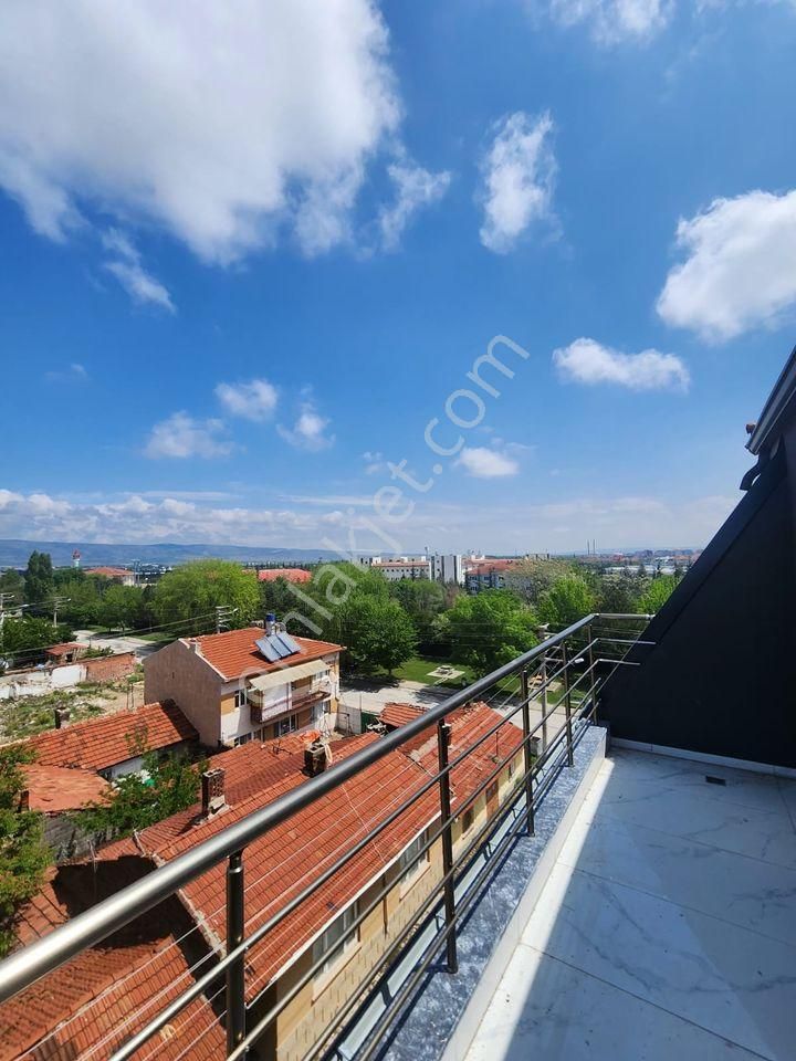 Tepebaşı Esentepe Satılık Daire ESENTEPE MAHALLESİ SATILIK 3+1 LÜX DUBLEX DAİRE 160M2 ÇİFT GİRİŞ BALKON