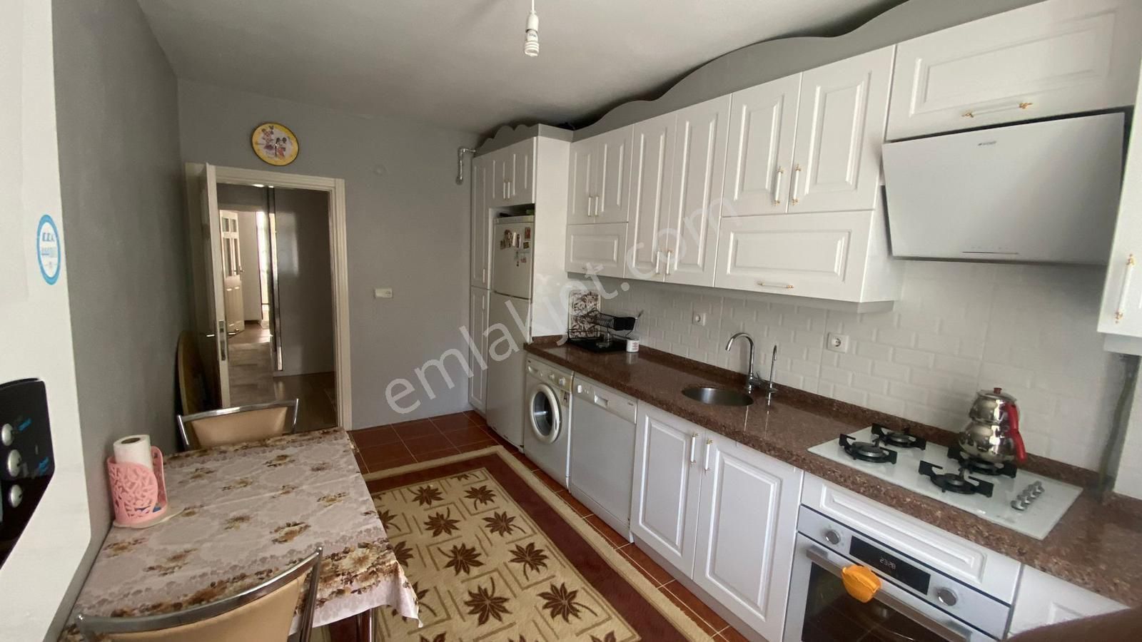 Başakşehir Güvercintepe Marmaraya Yakın Kiralık Daire Başakşehir Güvercintepede Kiralık 2 + 1 Yüksek Giriş