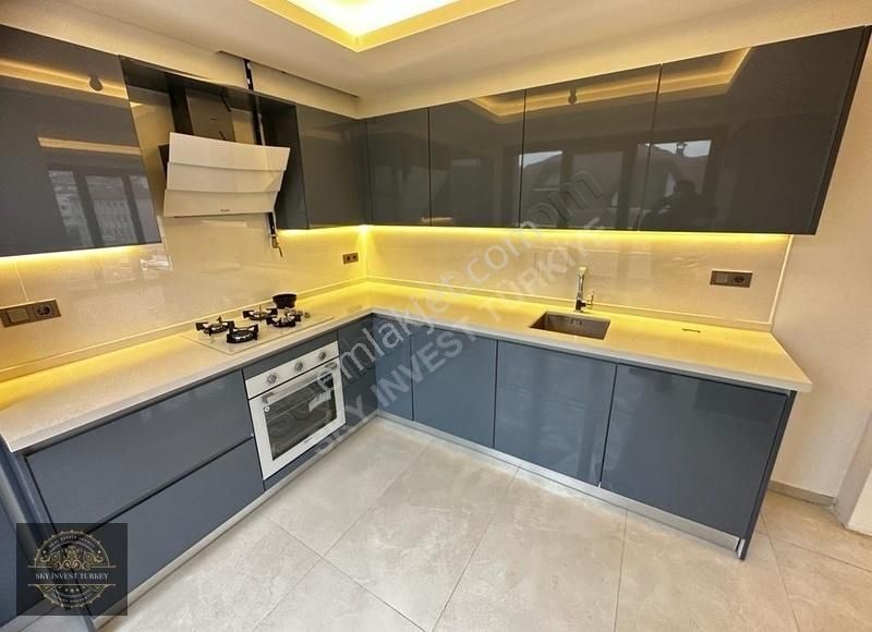 Bahçelievler Şirinevler Kiralık Daire BAHÇELİEVLER D.HASTANESİ YANI 4+1 5.KAT 200M² KİRALIK DUBLEKS D.